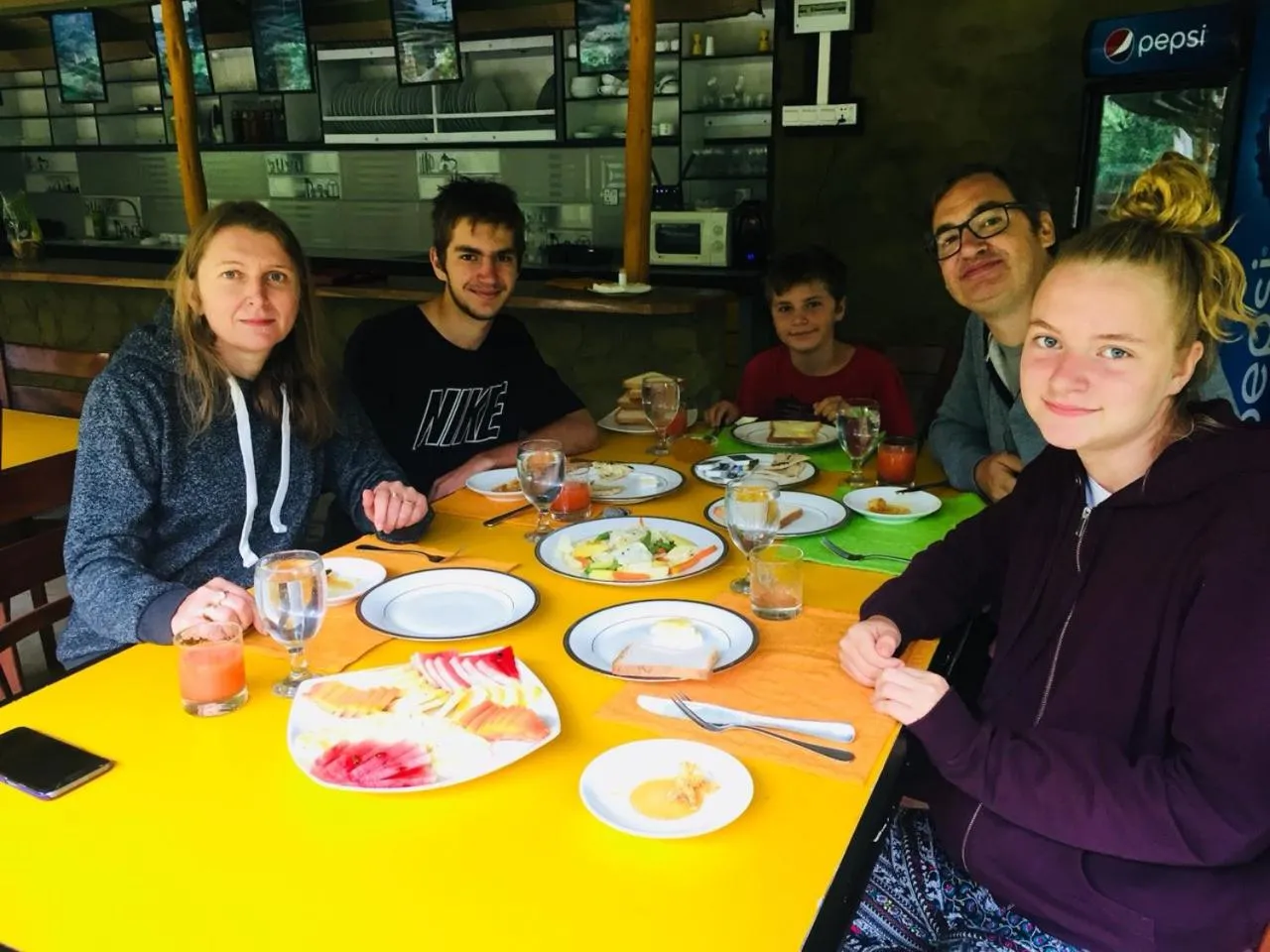 Restaurant/places to eat in Train View Chalet
