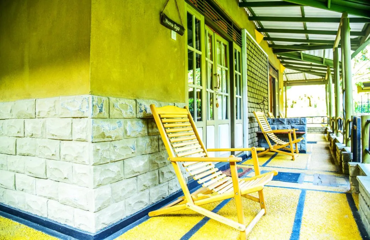 Train View Chalet