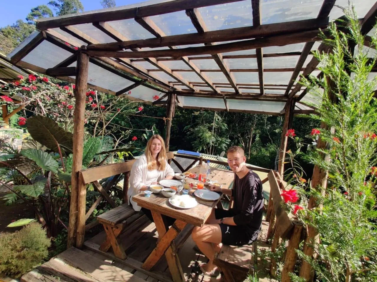 Restaurant/places to eat in Train View Chalet