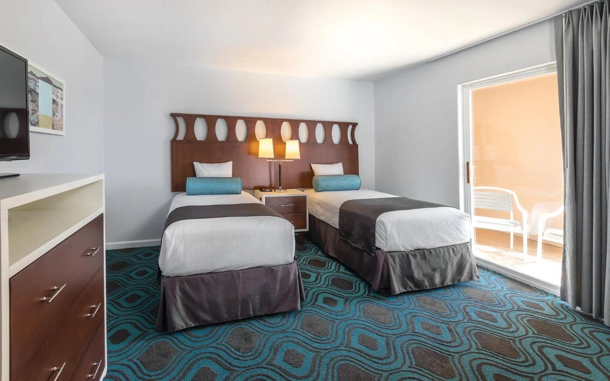 Photo of the whole room, Bed in WorldMark Palm Springs