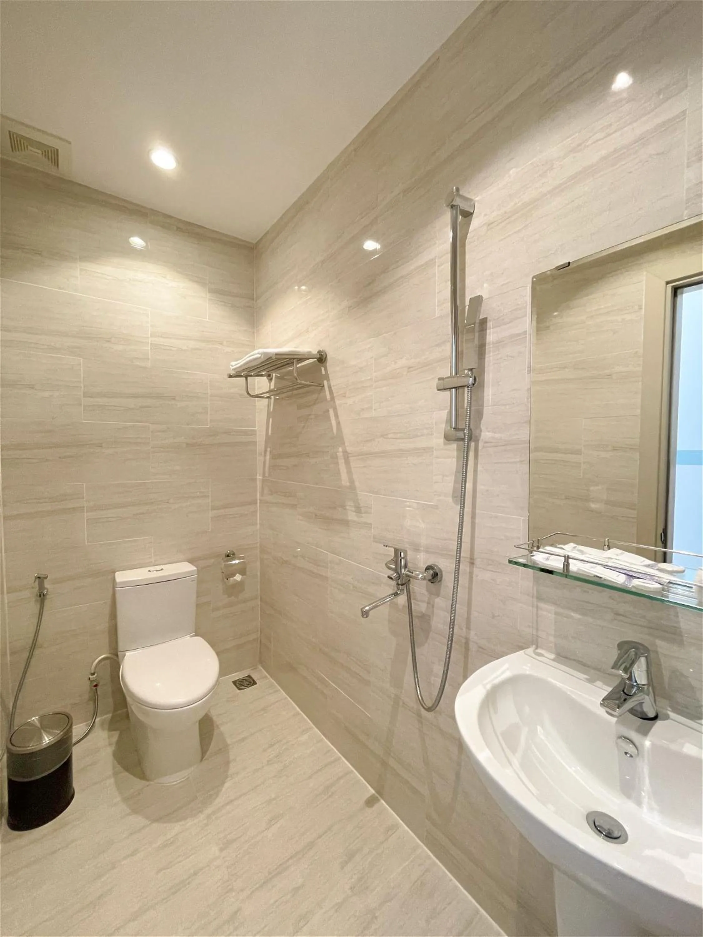 Shower in Diamond Bay Condotel Resort Nha Trang