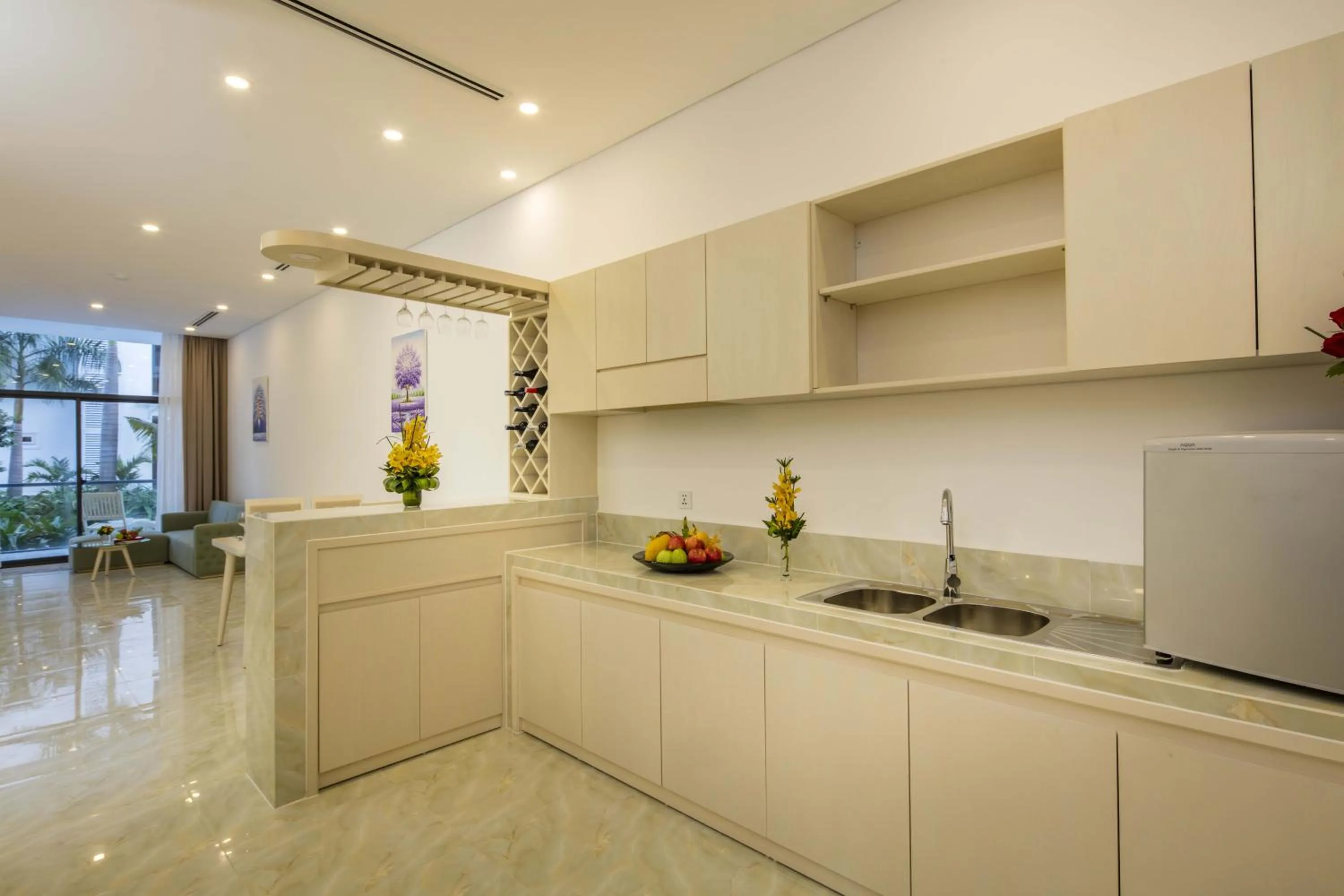 Kitchen or kitchenette in Diamond Bay Condotel Resort Nha Trang