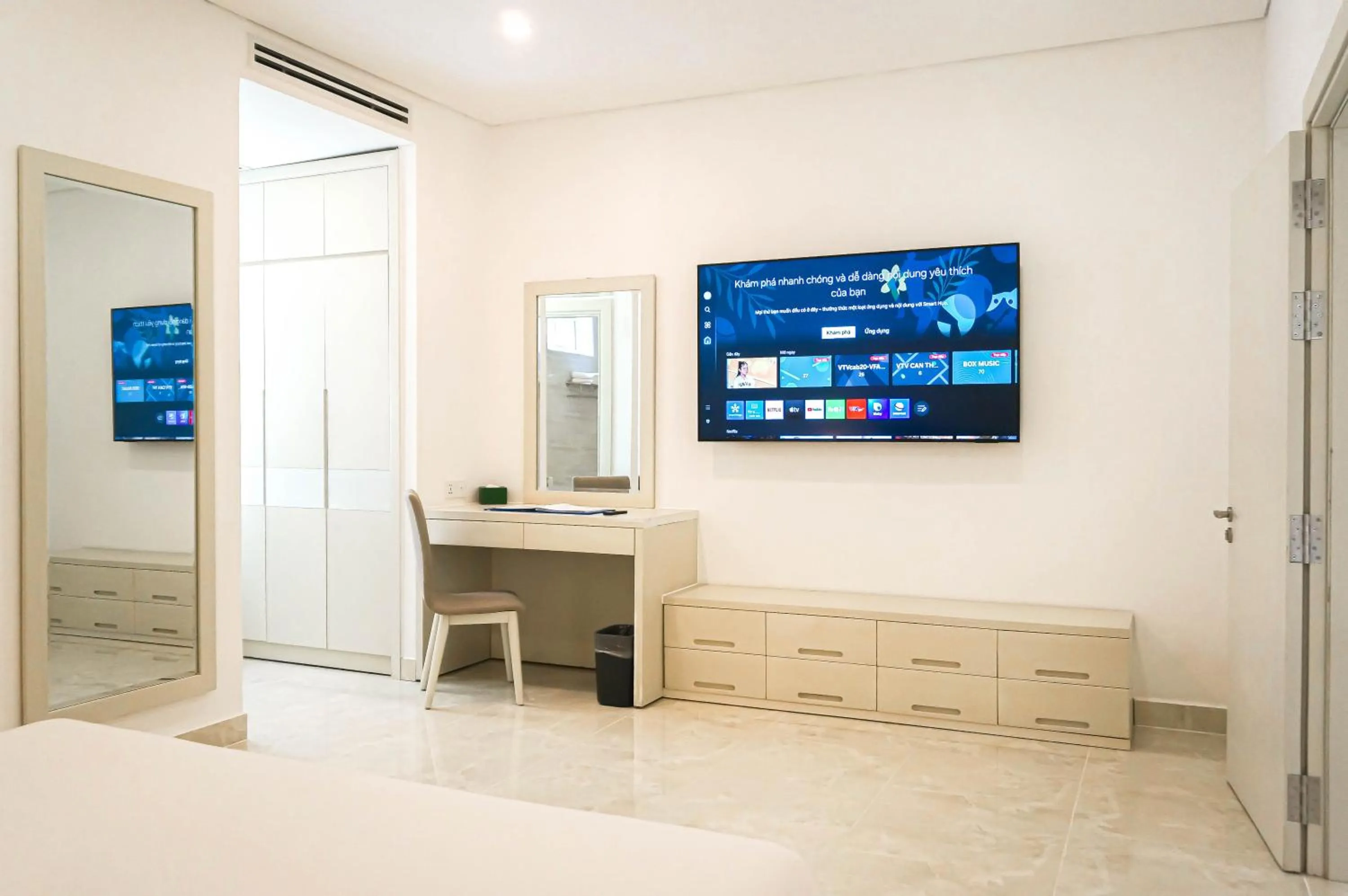 TV and multimedia, Bed in CostaBella Resort Nha Trang