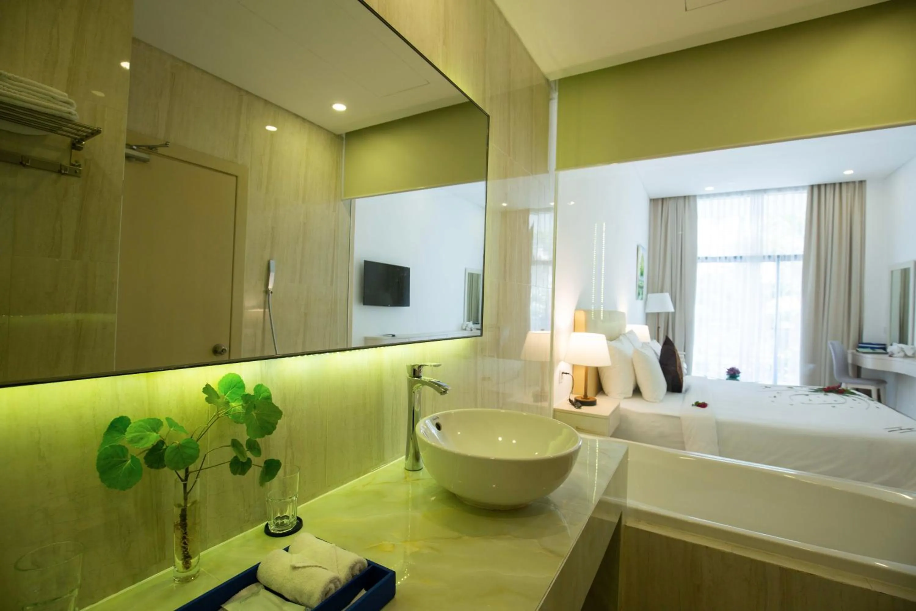 Toilet in Diamond Bay Condotel Resort Nha Trang