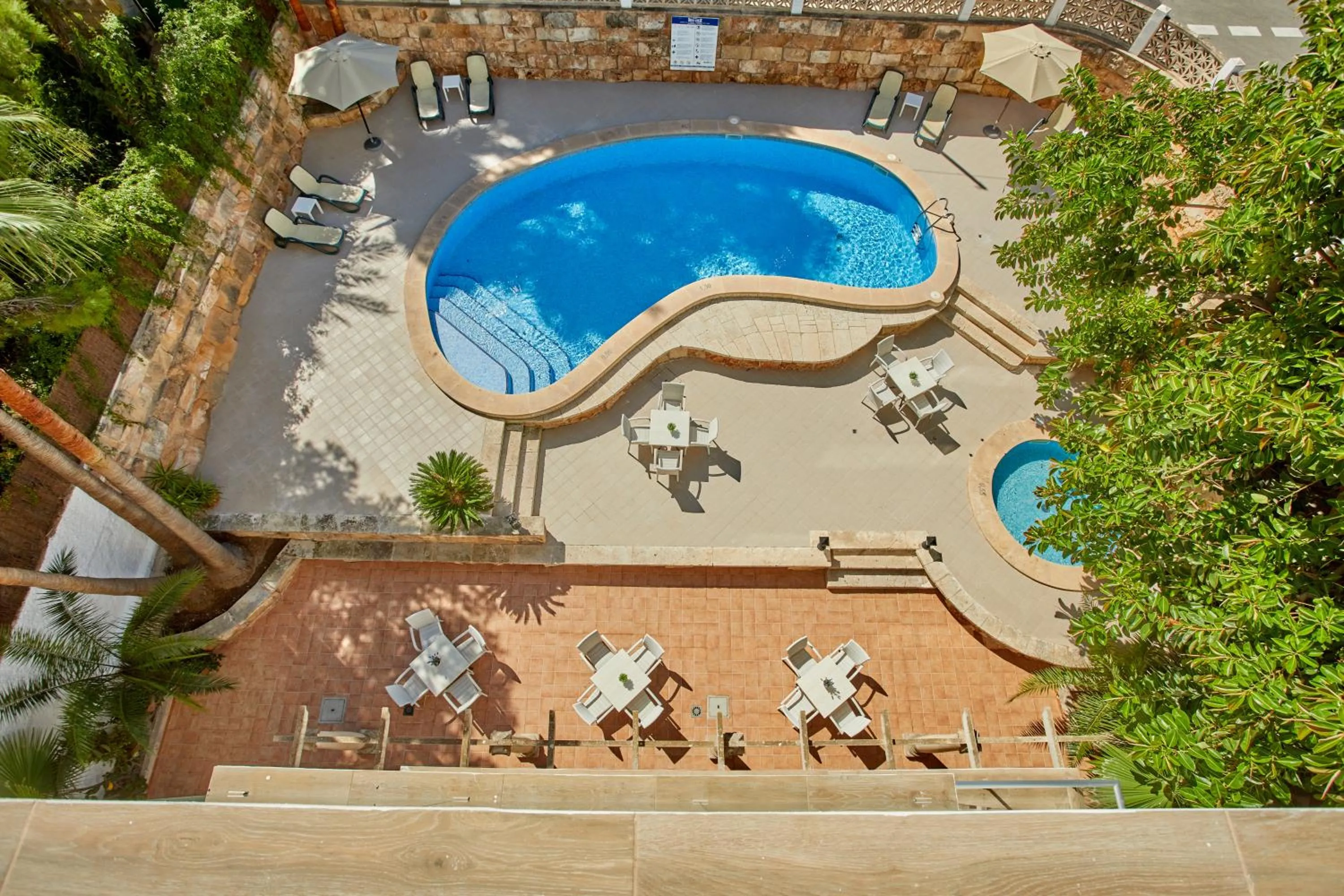 Pool view in Apartamentos Ben-Hur