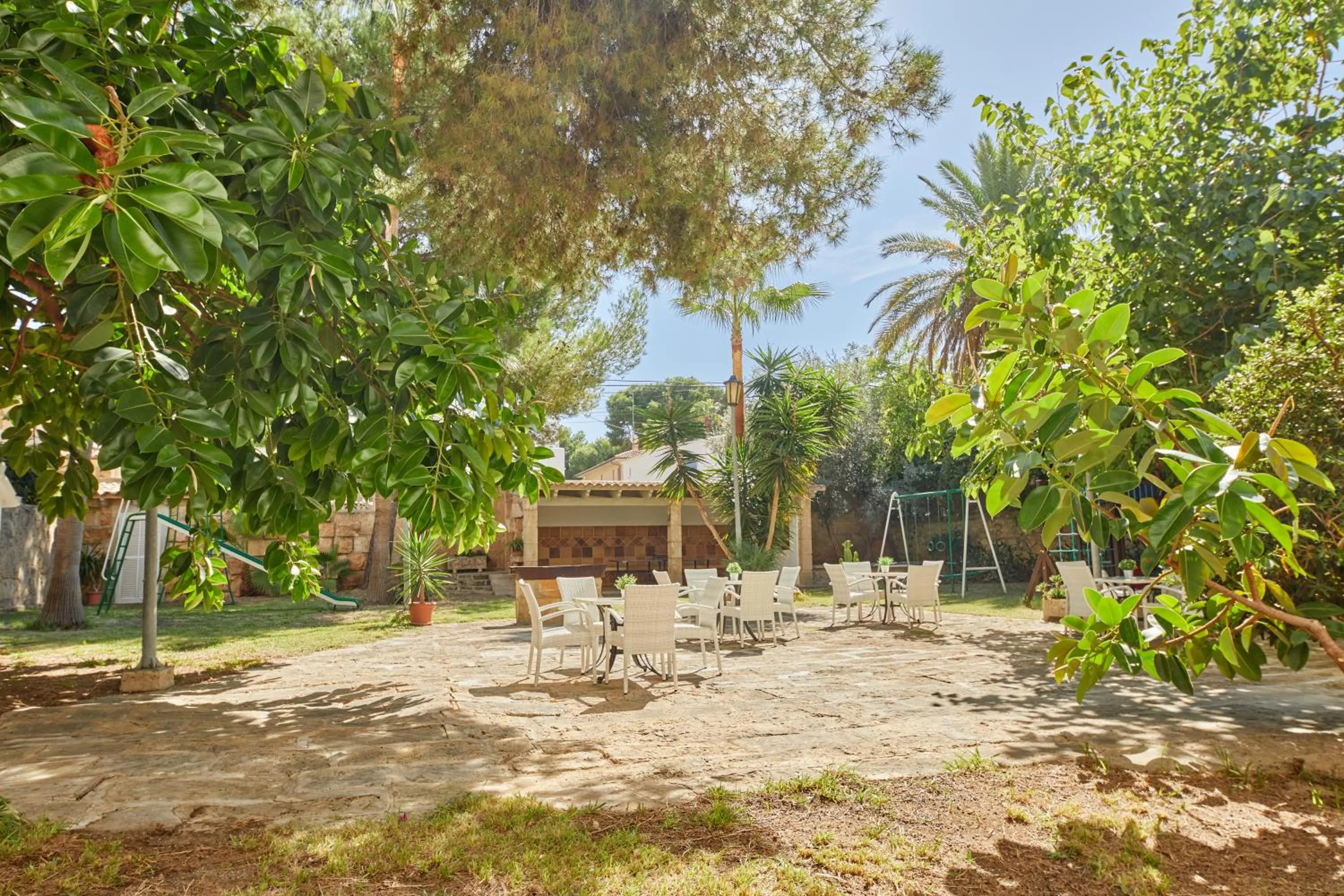 Garden in Apartamentos Ben-Hur