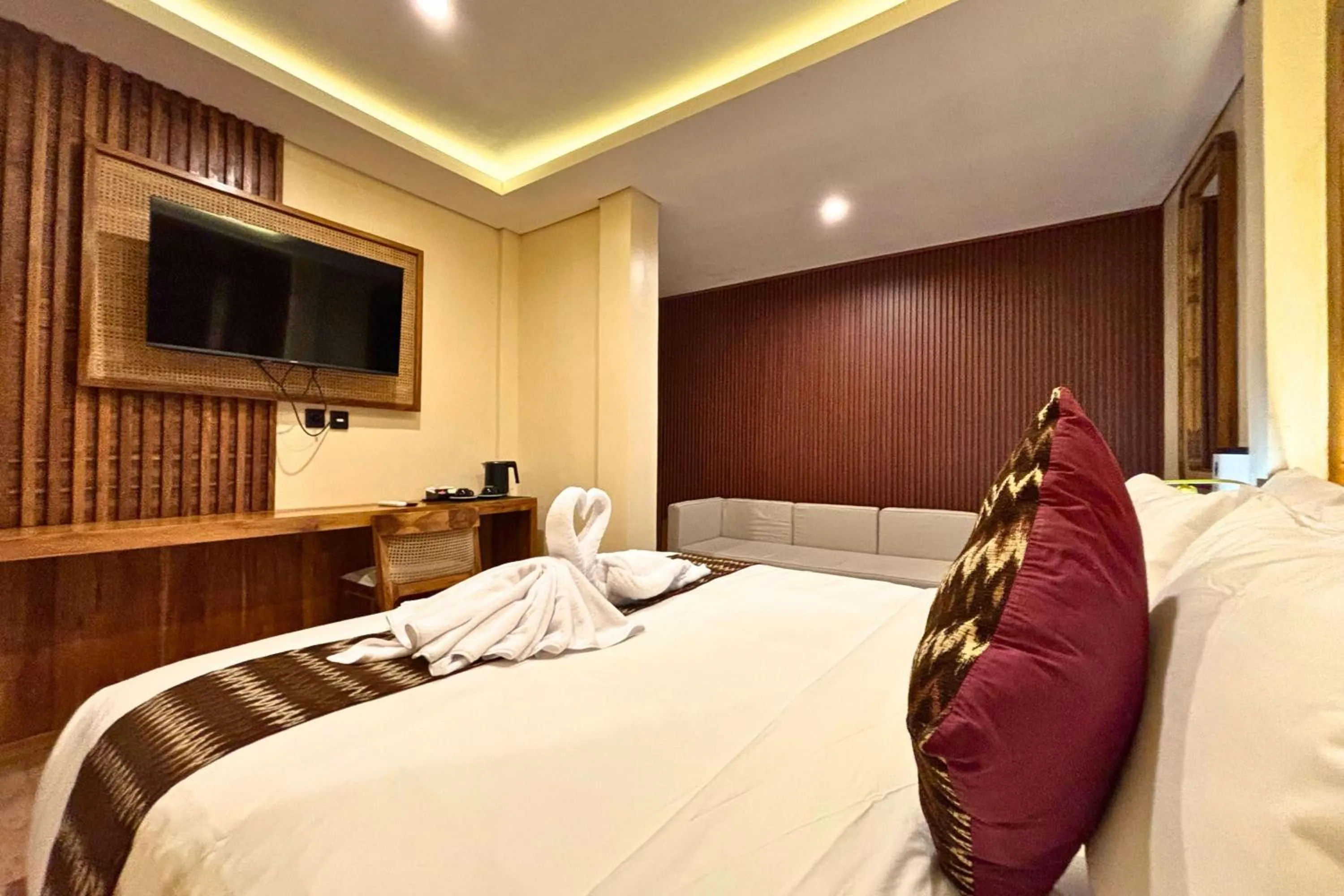 Bed in AB Hotel Kuta by AGATA