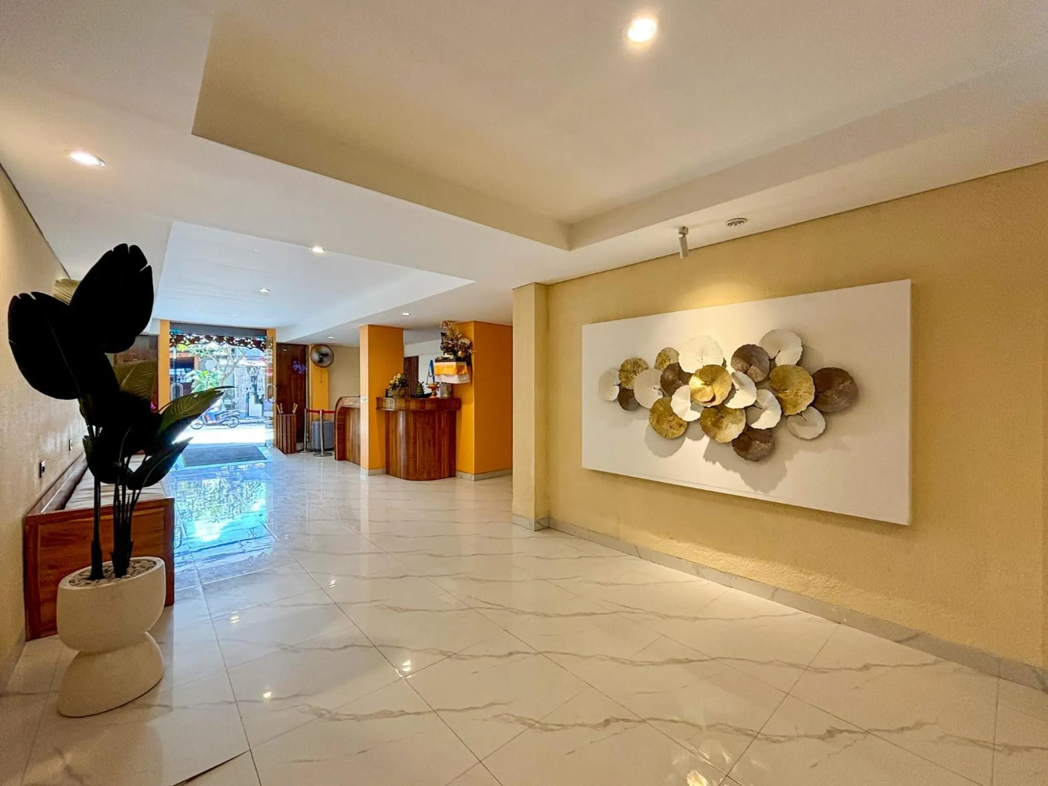 Lobby or reception in AB Hotel Kuta by AGATA
