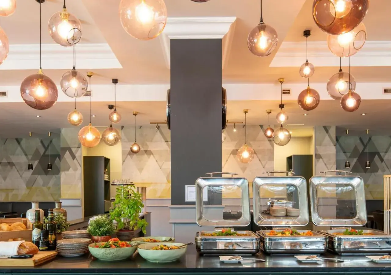 Property building in Crowne Plaza Antwerpen by IHG Property building in Crowne Plaza Antwerpen by IHG