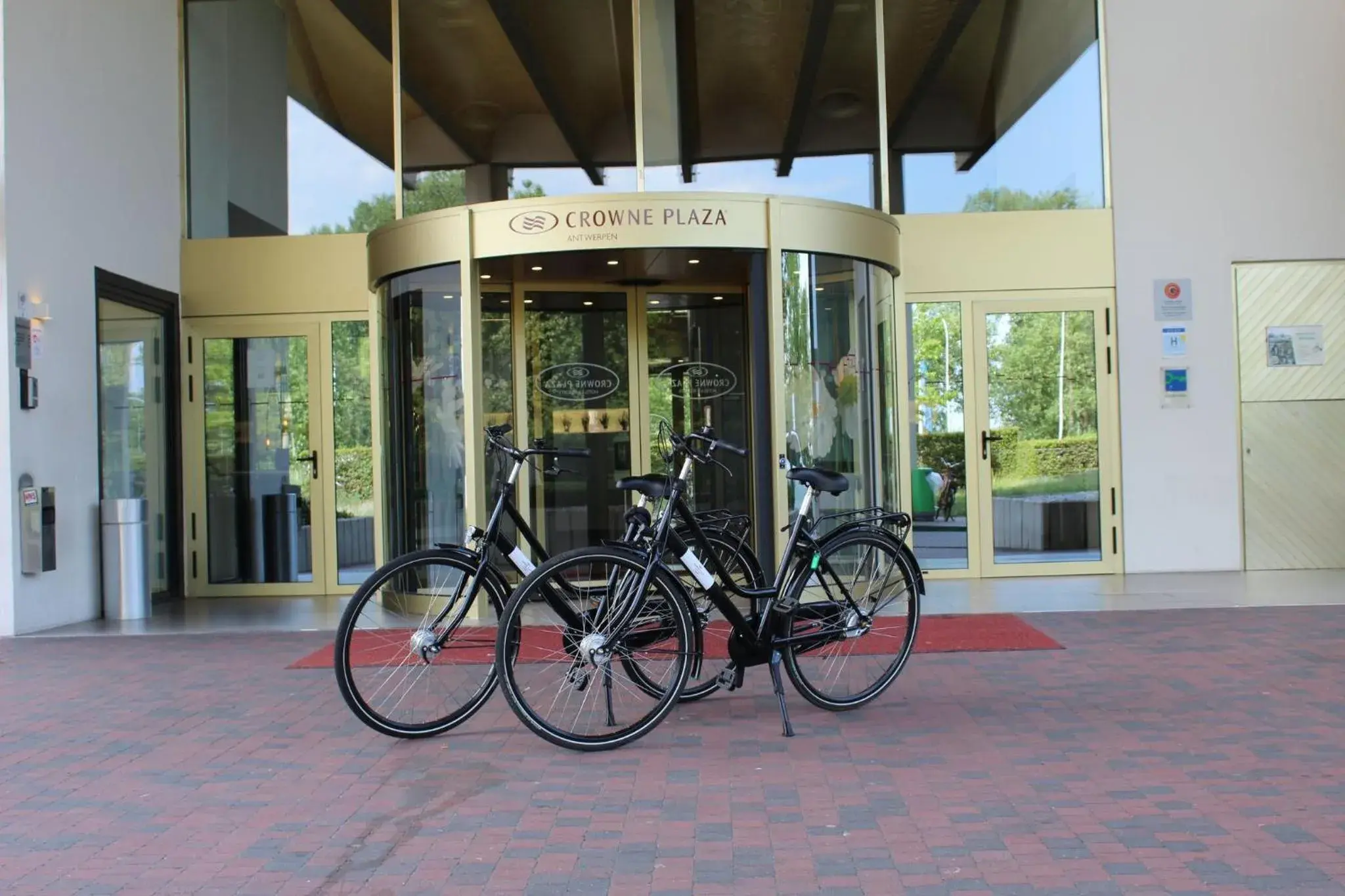 Property building in Crowne Plaza Antwerpen by IHG Property building in Crowne Plaza Antwerpen by IHG