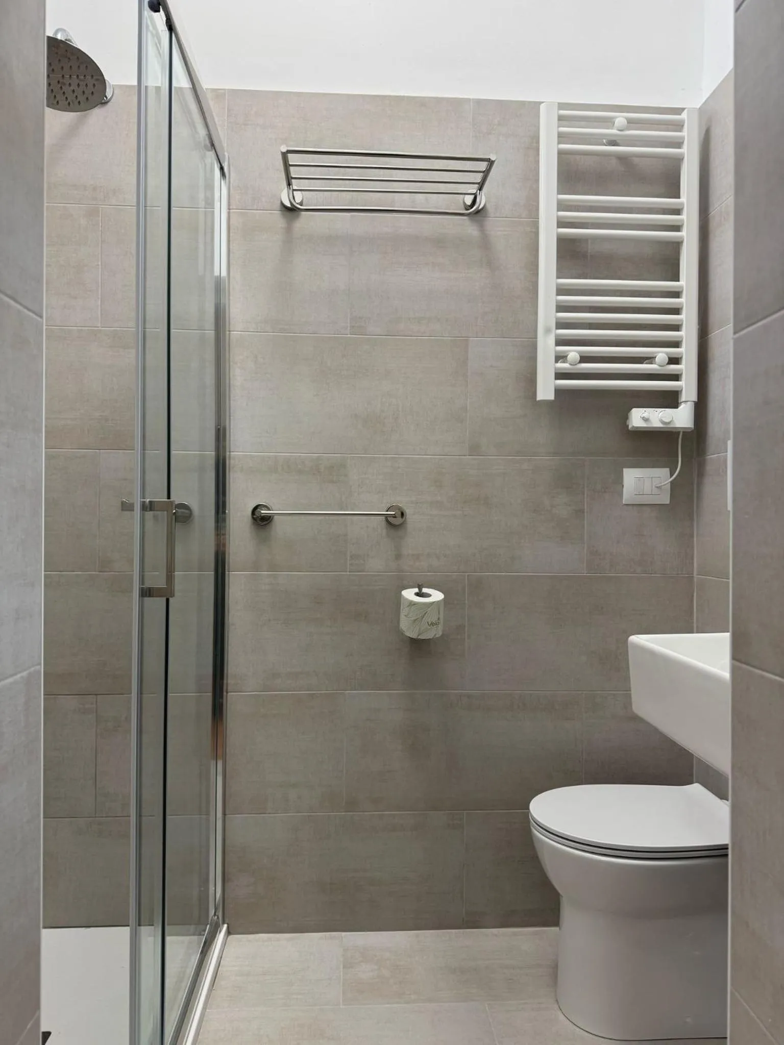 Shower in Hotel Cimarosa