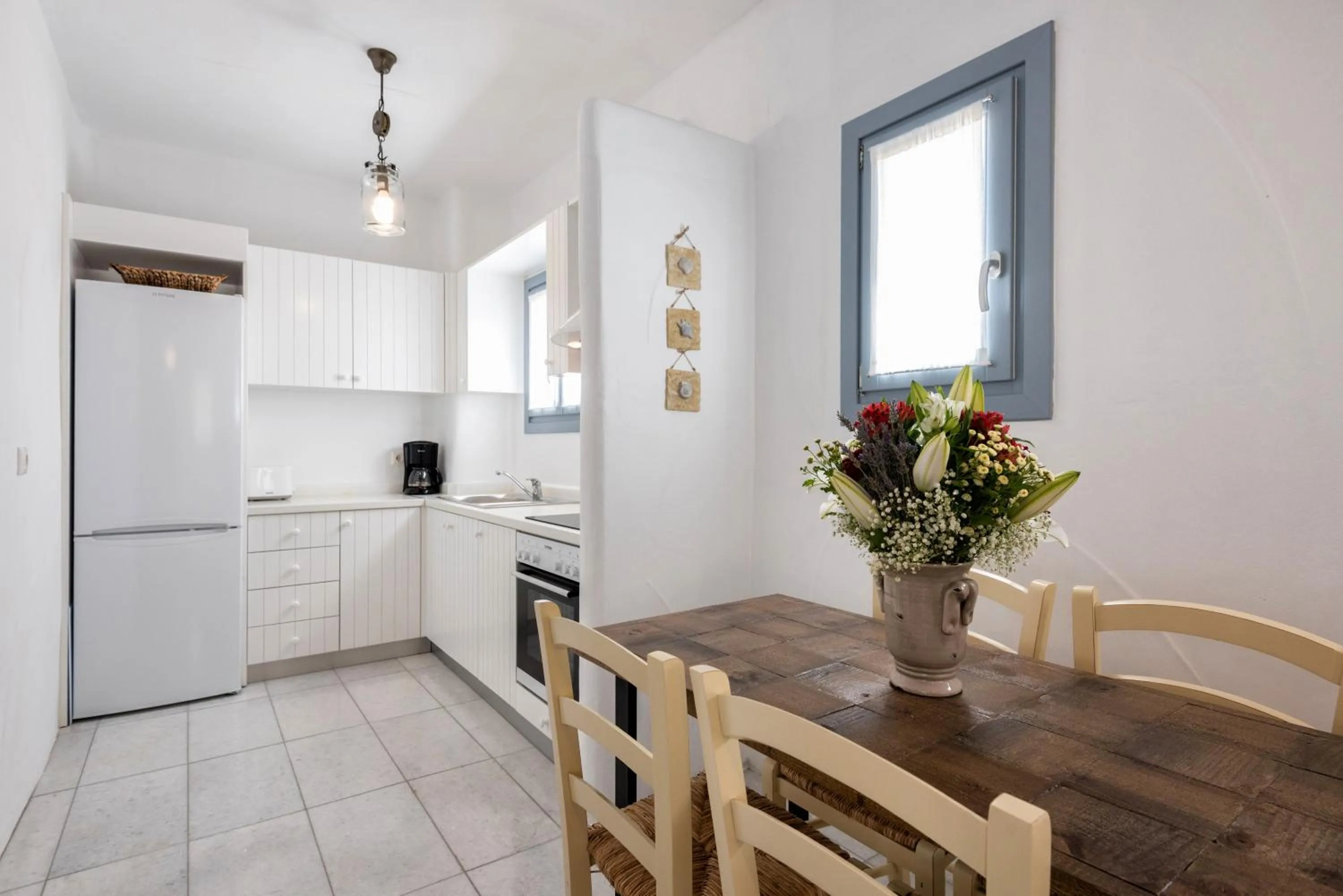 Kitchen or kitchenette in Aegean Colors Koufonisia
