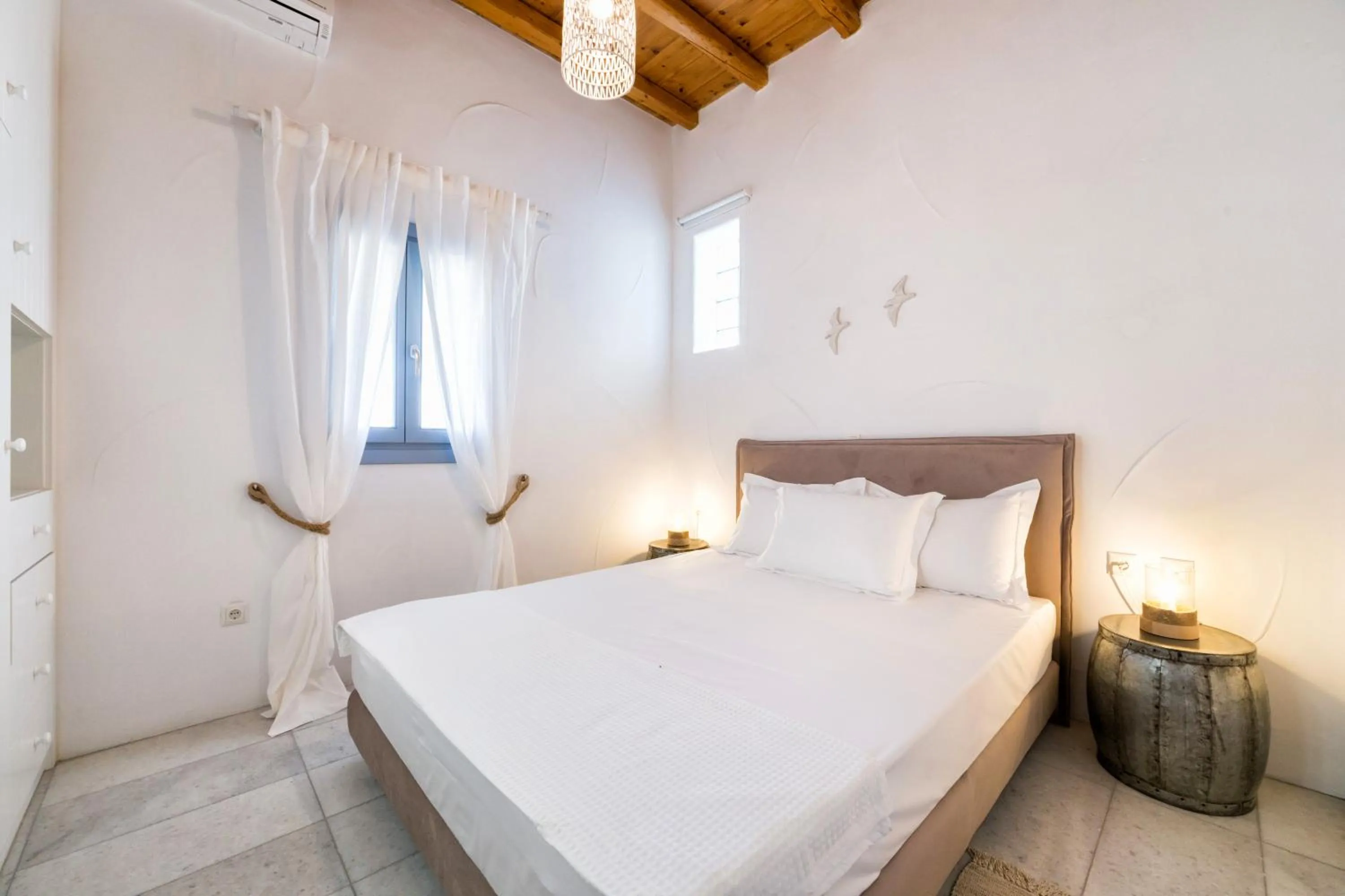 Bedroom, Bed in Aegean Colors Koufonisia