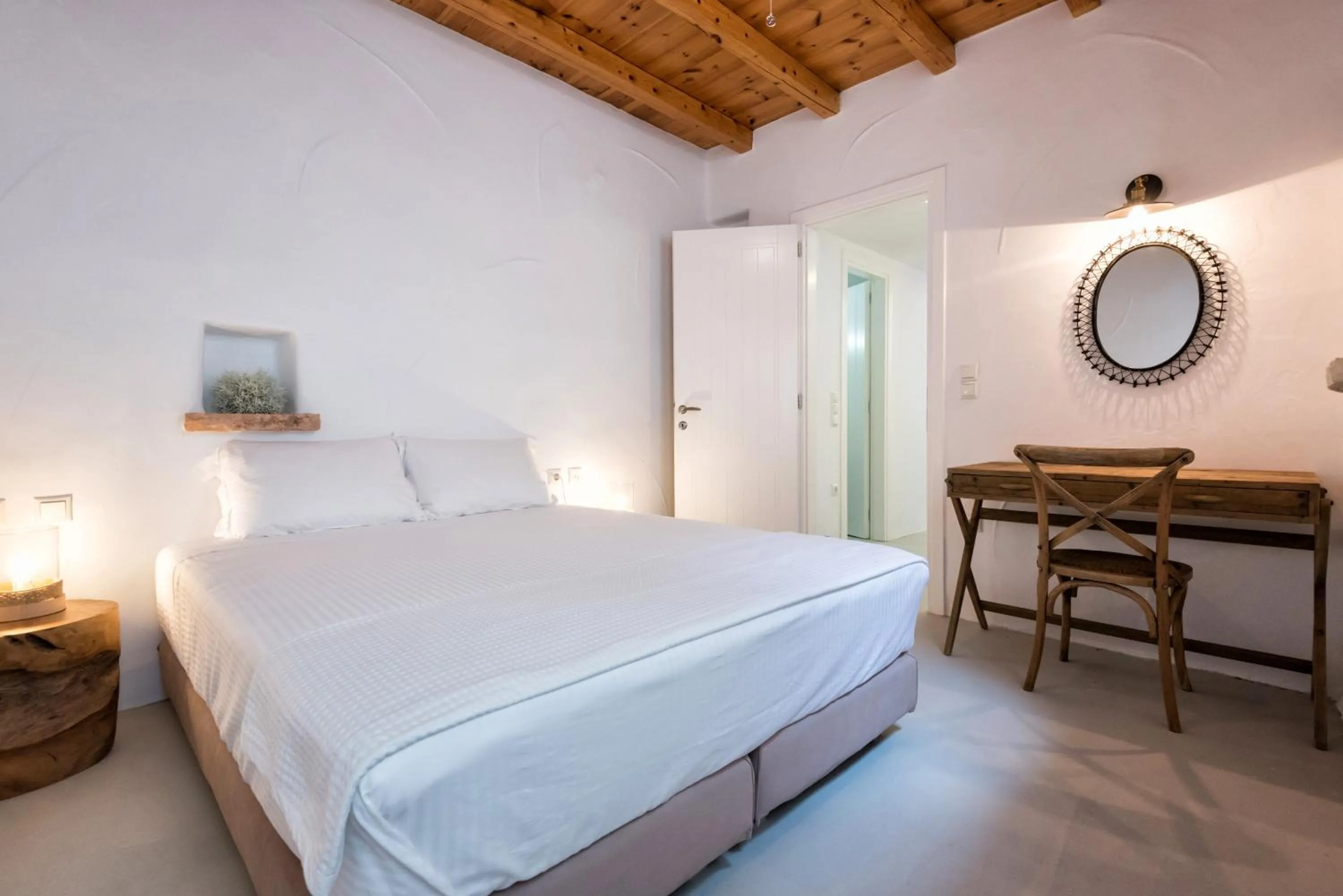 Bedroom, Bed in Aegean Colors Koufonisia