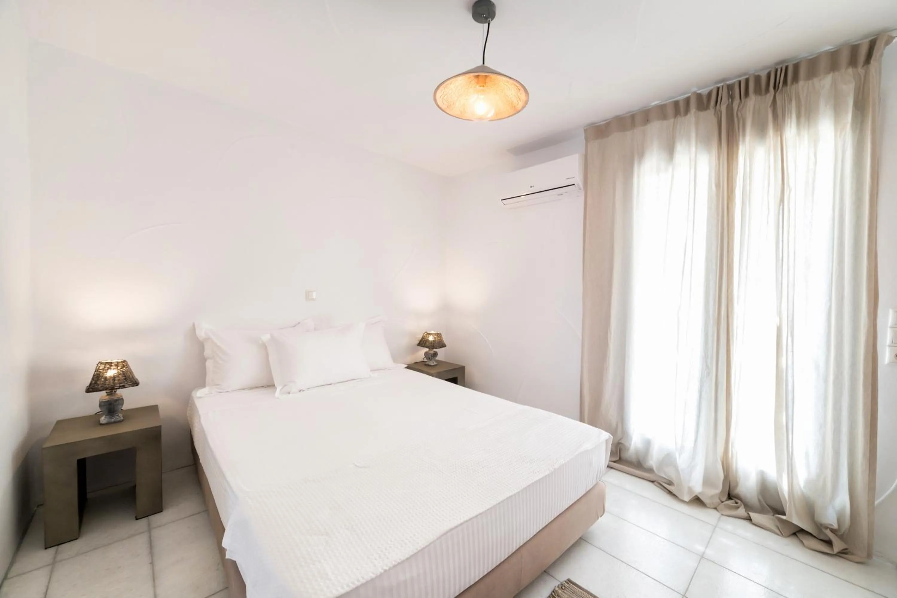 Bedroom, Bed in Aegean Colors Koufonisia