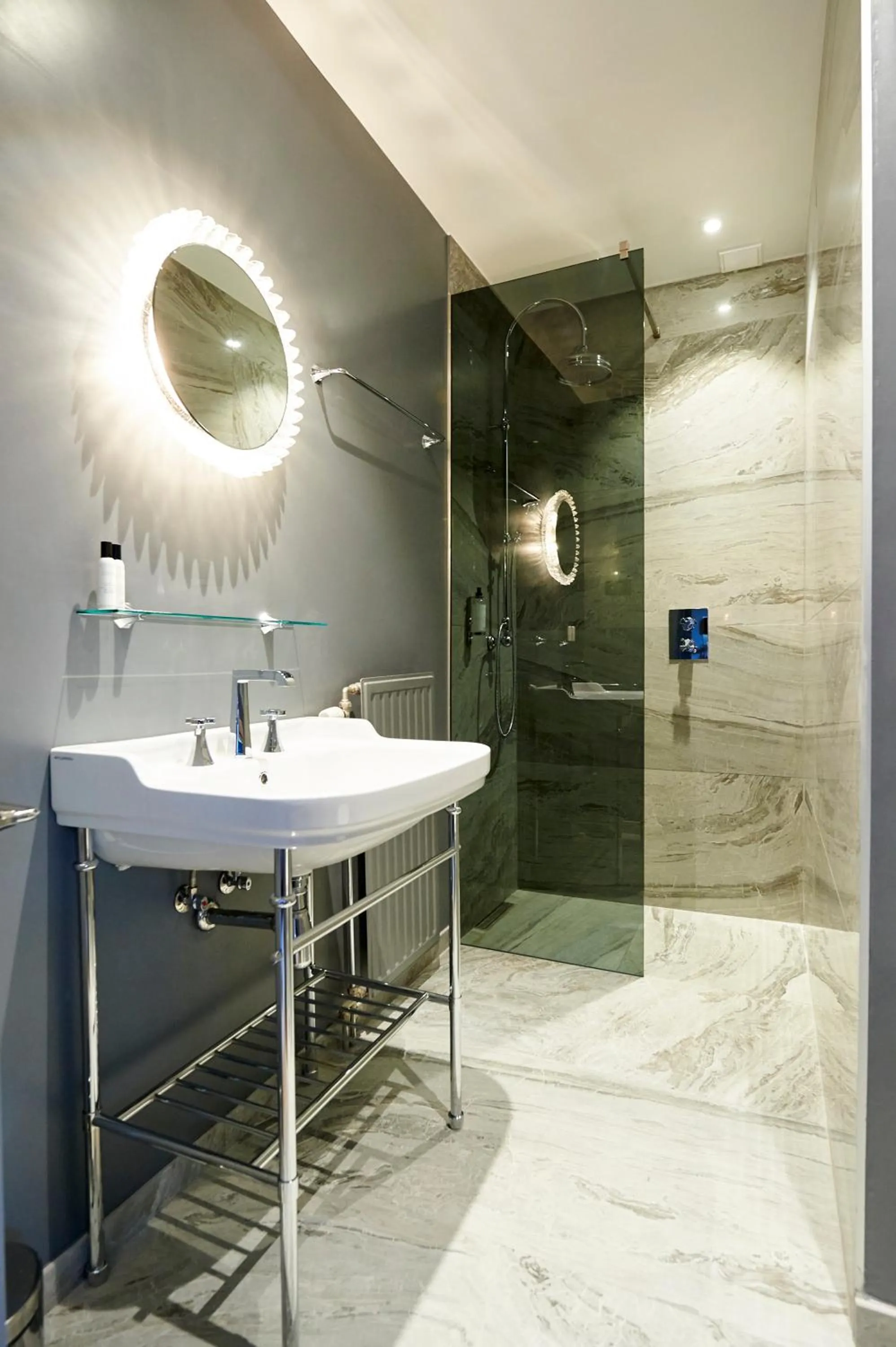 Bathroom in Hotel Groenendaal