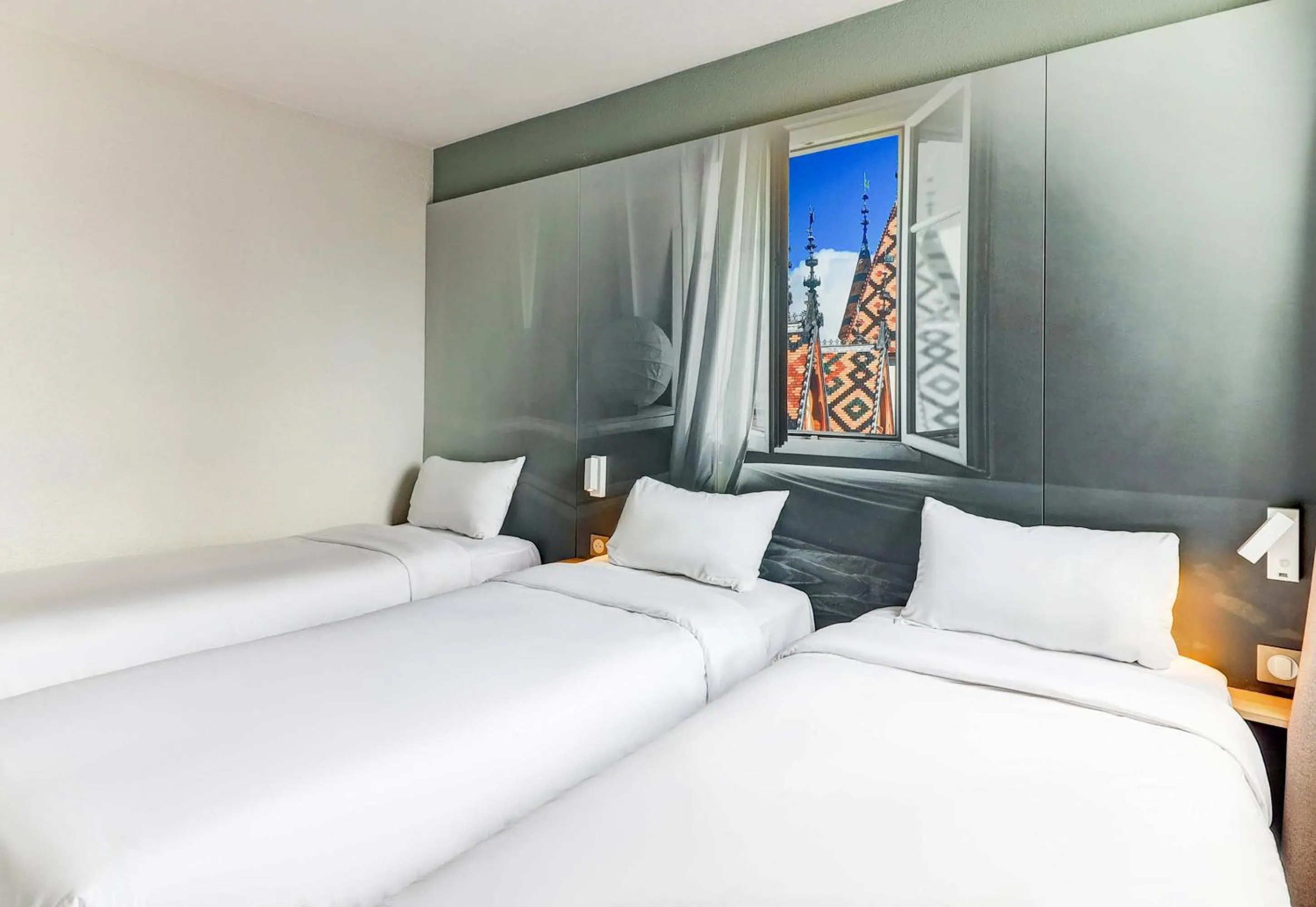 Bedroom, Bed in B&B HOTEL Beaune Sud 1 Palais des Congrès