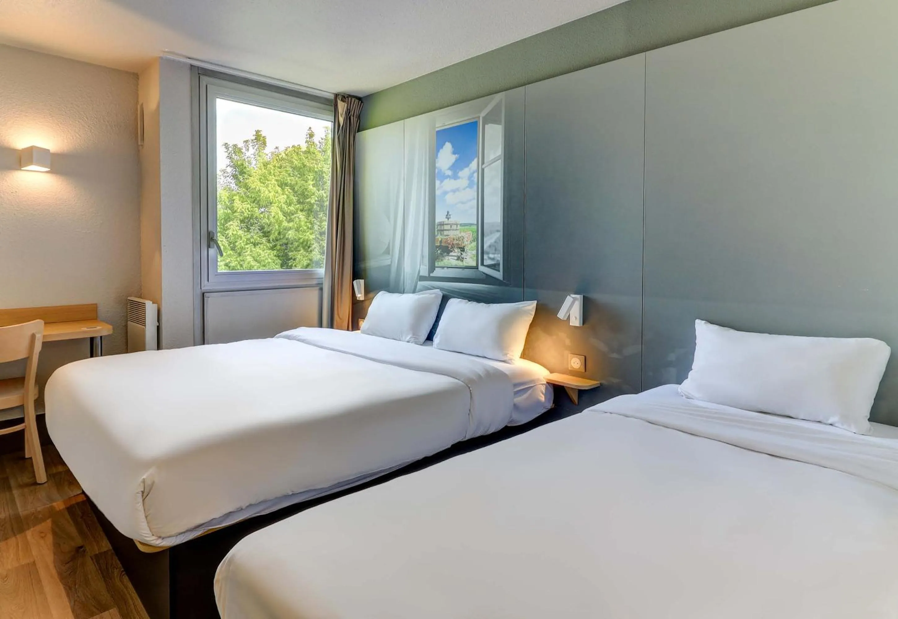 Bedroom, Bed in B&B HOTEL Beaune Sud 1 Palais des Congrès