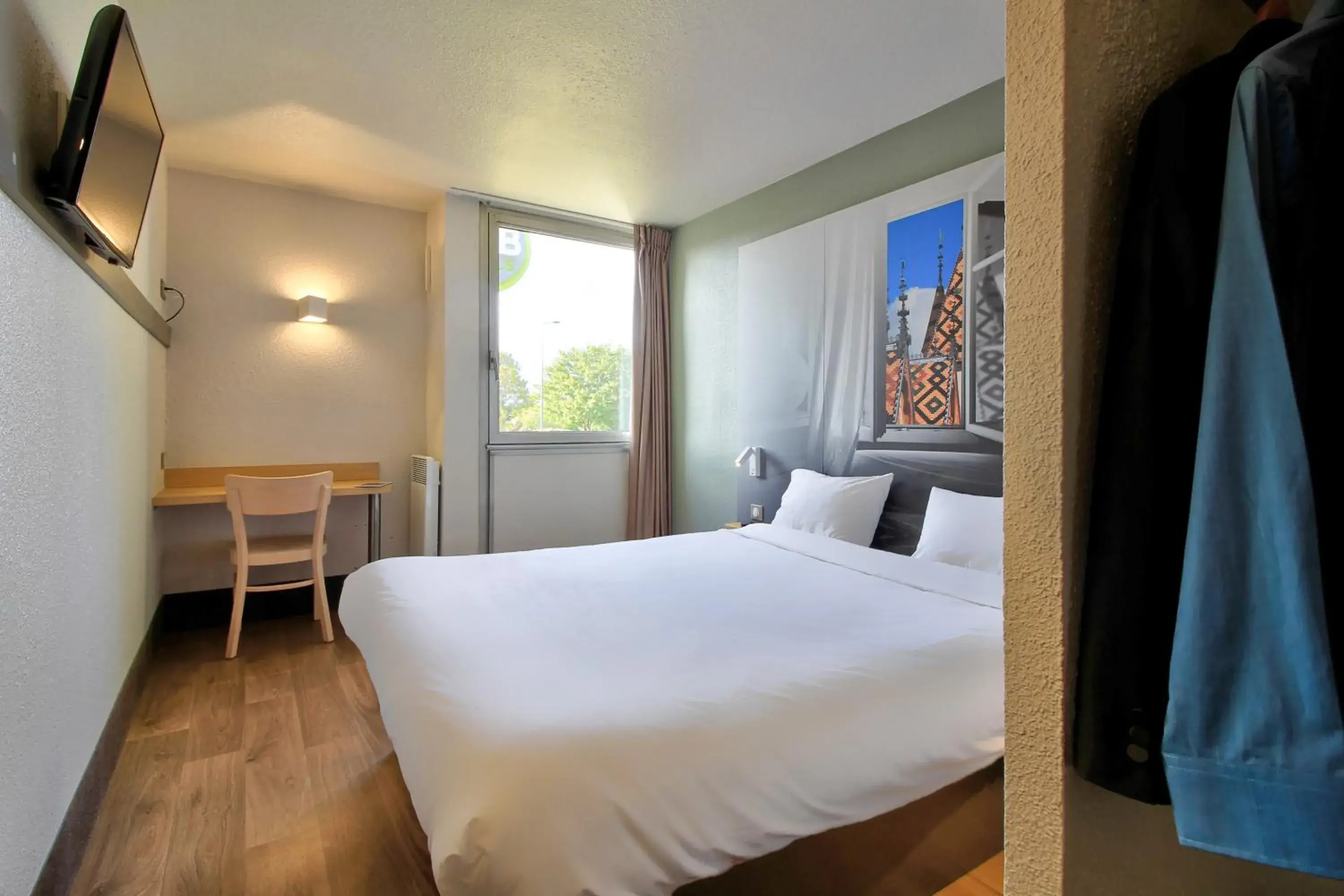 Bedroom, Bed in B&B HOTEL Beaune Sud 1 Palais des Congrès Bedroom, Bed in B&B HOTEL Beaune Sud 1 Palais des Congrès