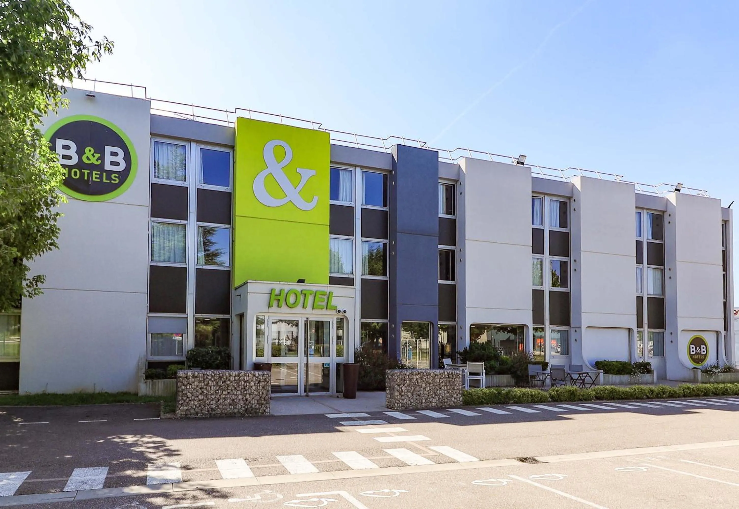 Property building in B&B HOTEL Beaune Sud 1 Palais des Congrès