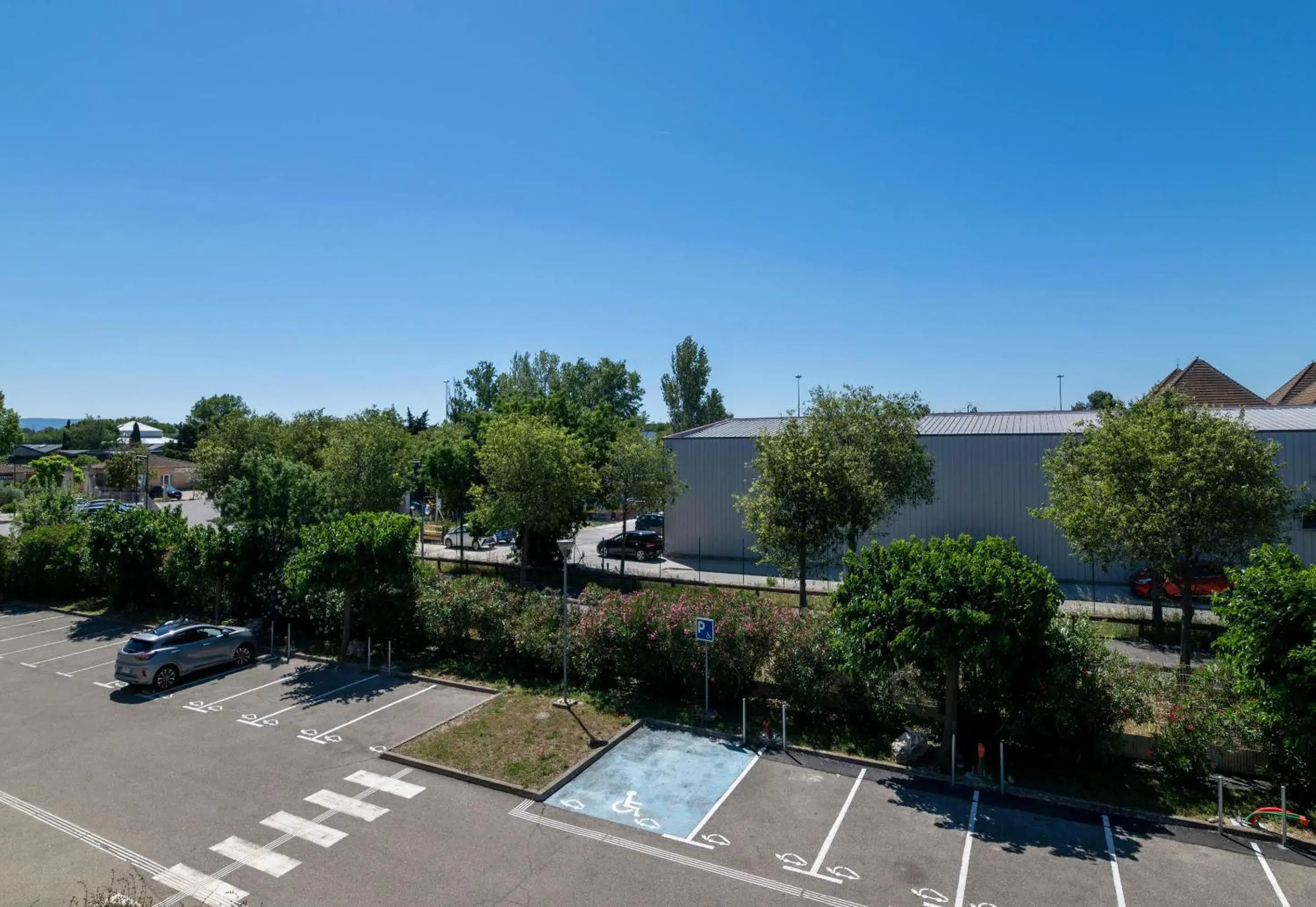 View (from property/room) in B&B HOTEL Avignon 1 View (from property/room) in B&B HOTEL Avignon 1