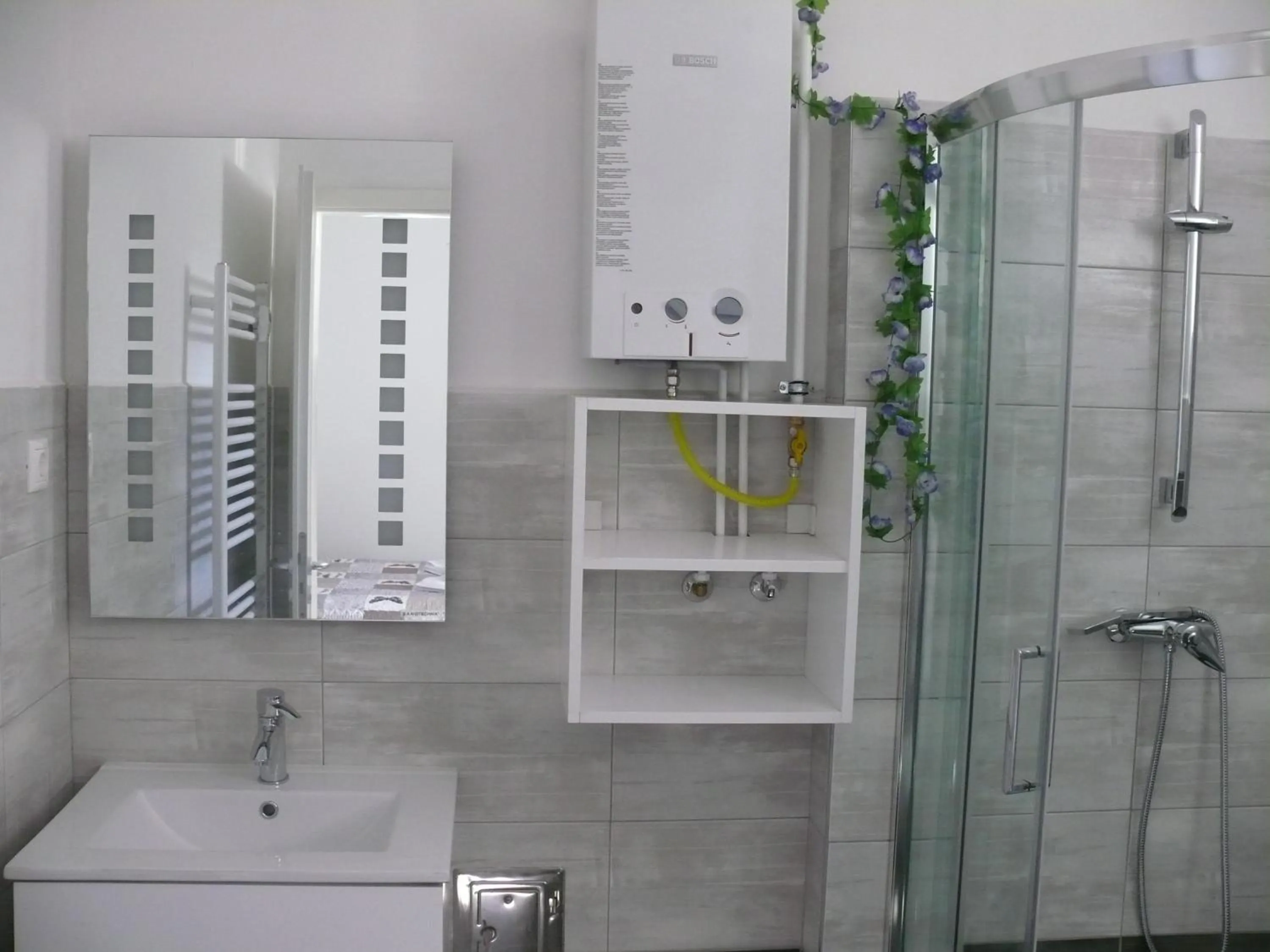 Diamond Astoria Apartments