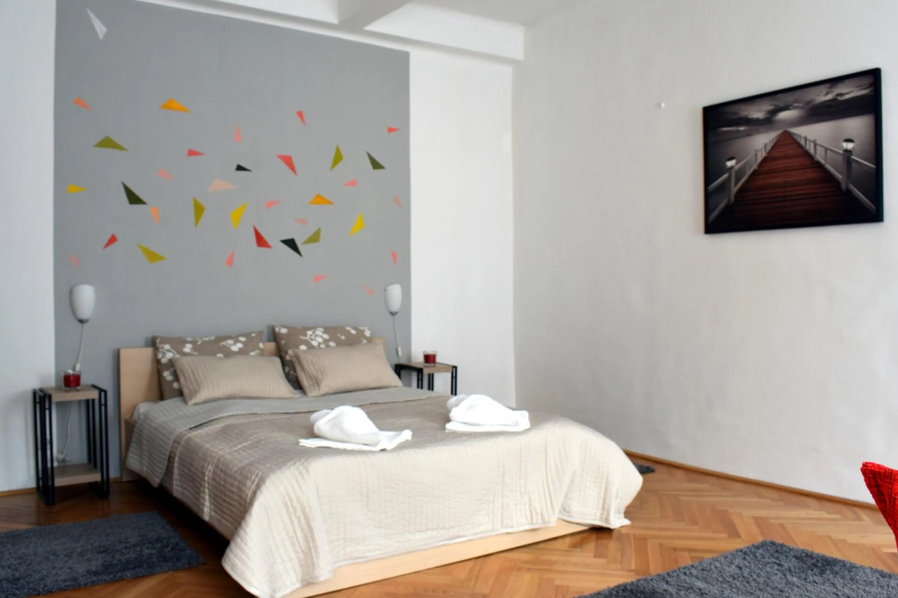 Bed in Diamond Astoria Apartments