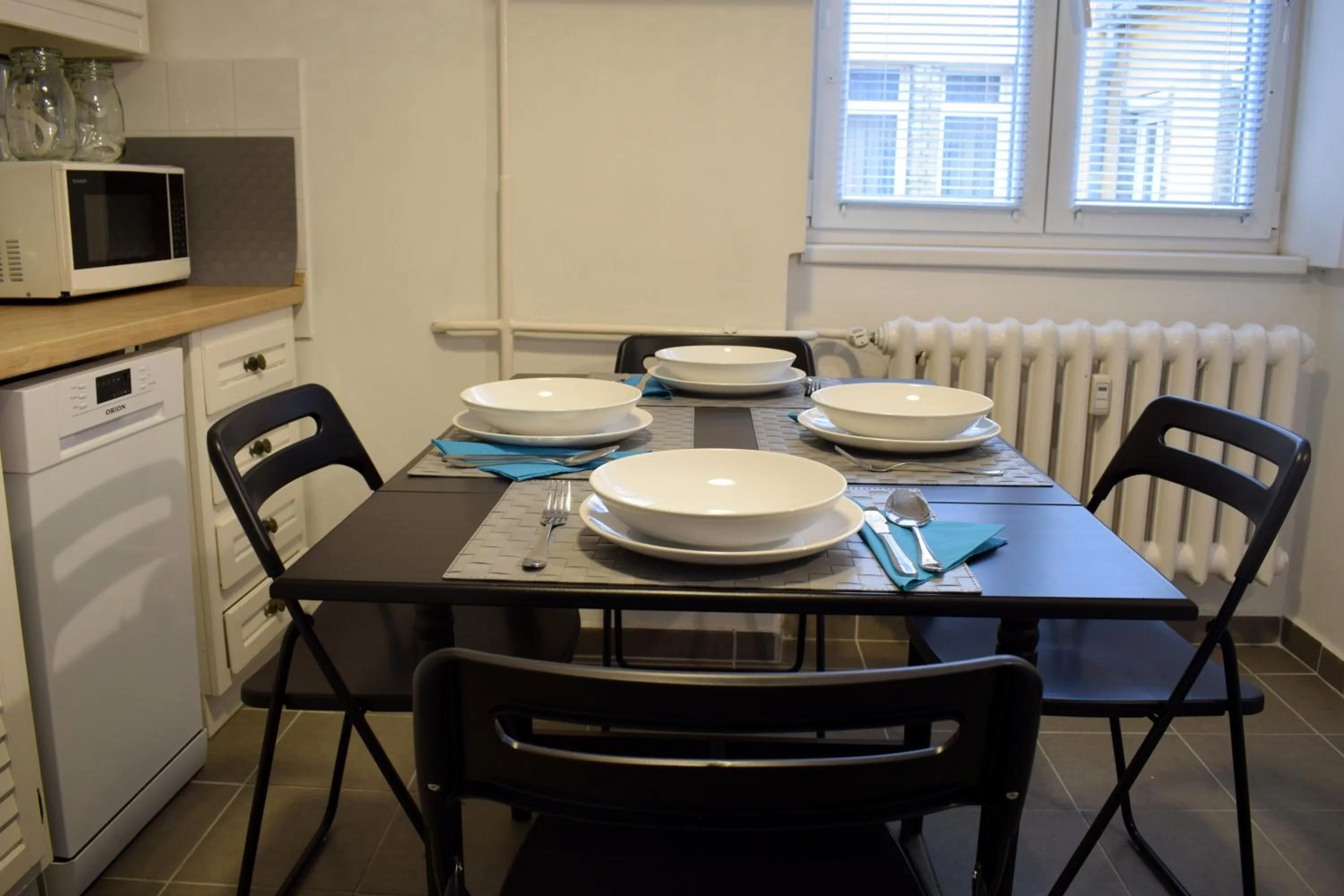 Diamond Astoria Apartments