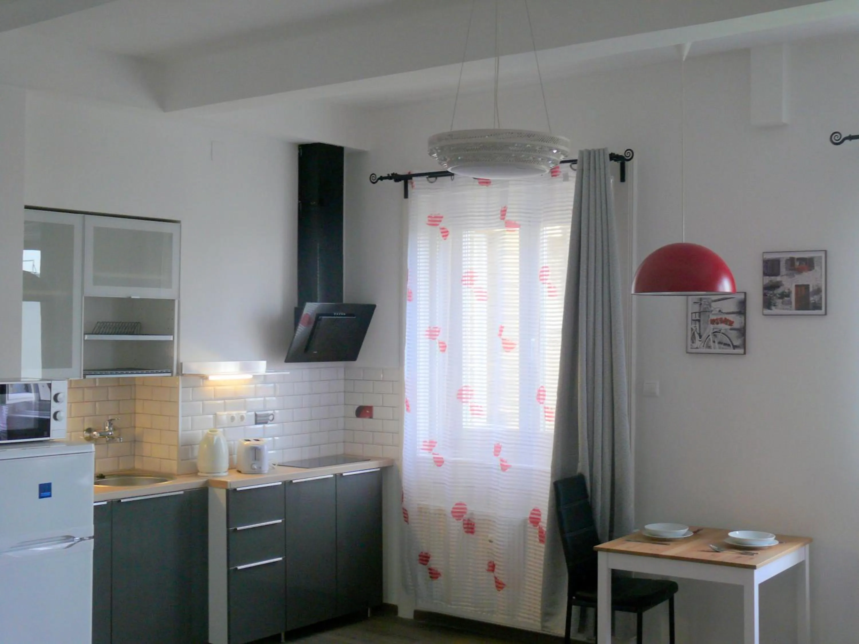 Diamond Astoria Apartments