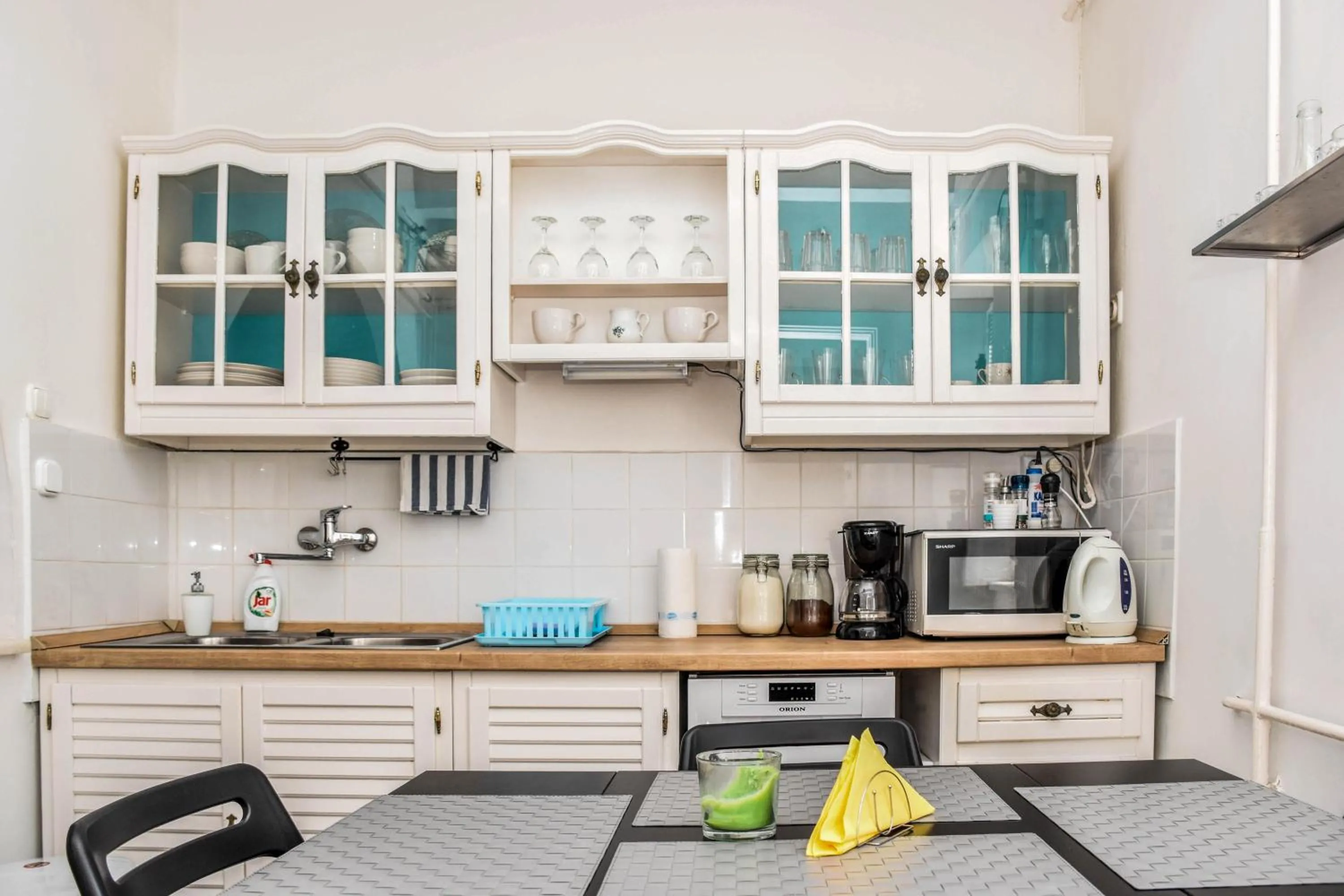 Diamond Astoria Apartments