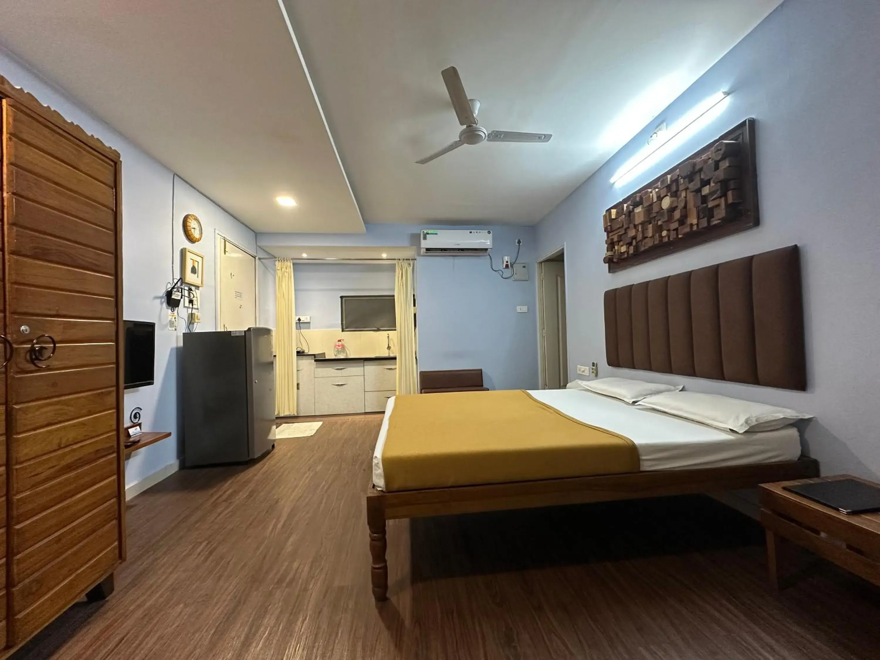 Superior Apartment in Chandralok Service Apartments Superior Apartment in Chandralok Service Apartments