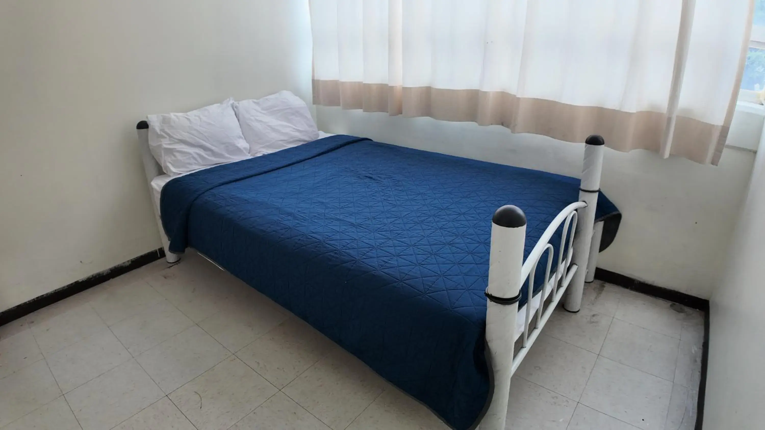 Double Room with Shared Bathroom in Hostal Ciudad de Mexico Double Room with Shared Bathroom in Hostal Ciudad de Mexico