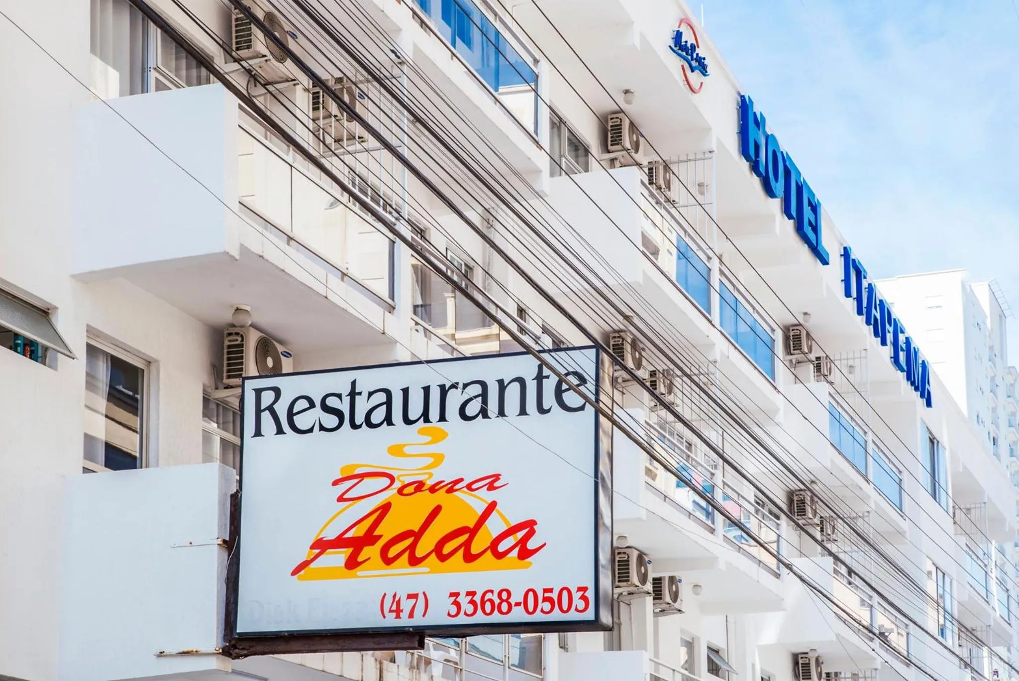 Facade/entrance in Hotel Itapema Meia Praia