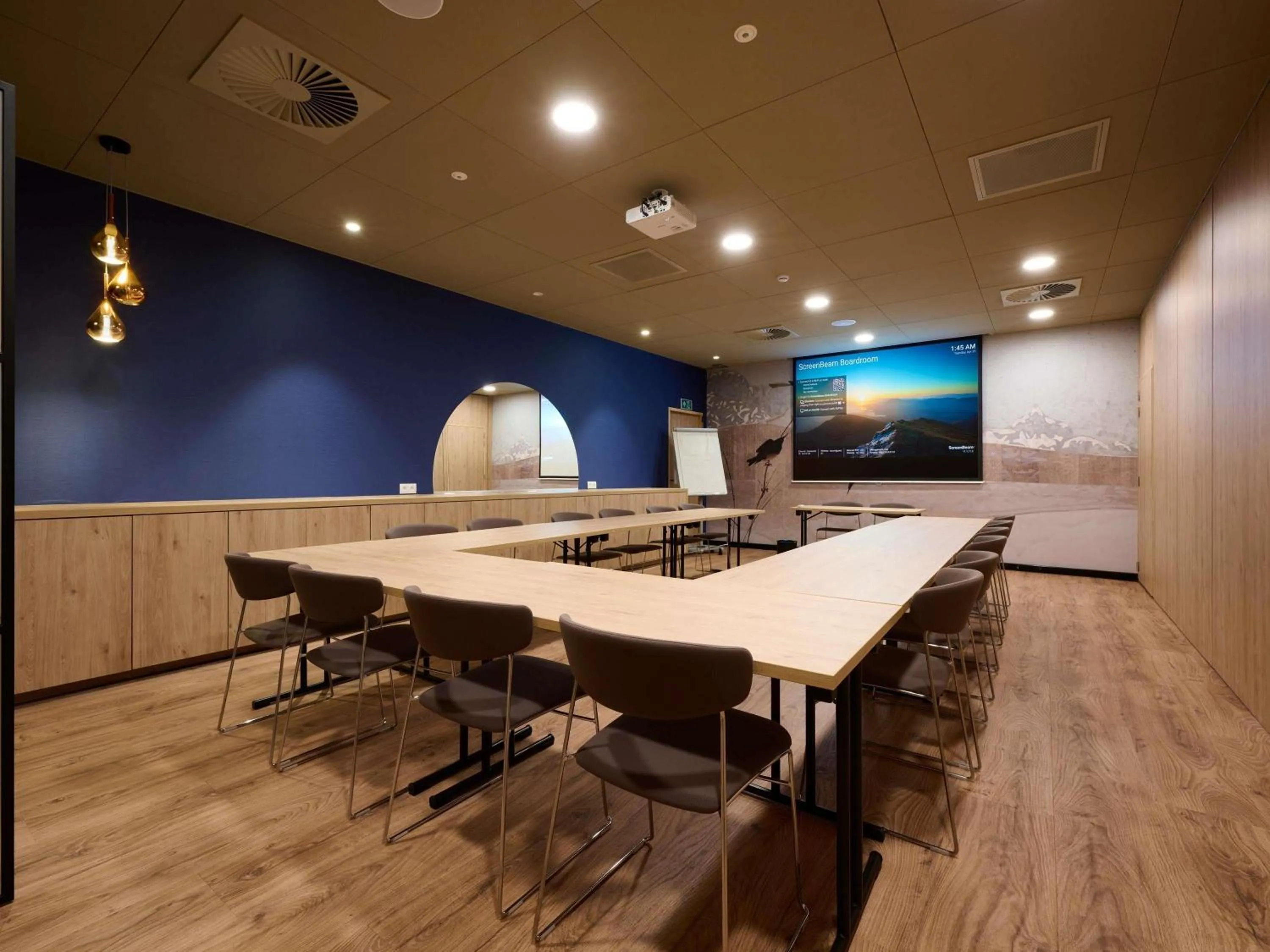 Meeting/conference room in Novotel Ieper Centrum