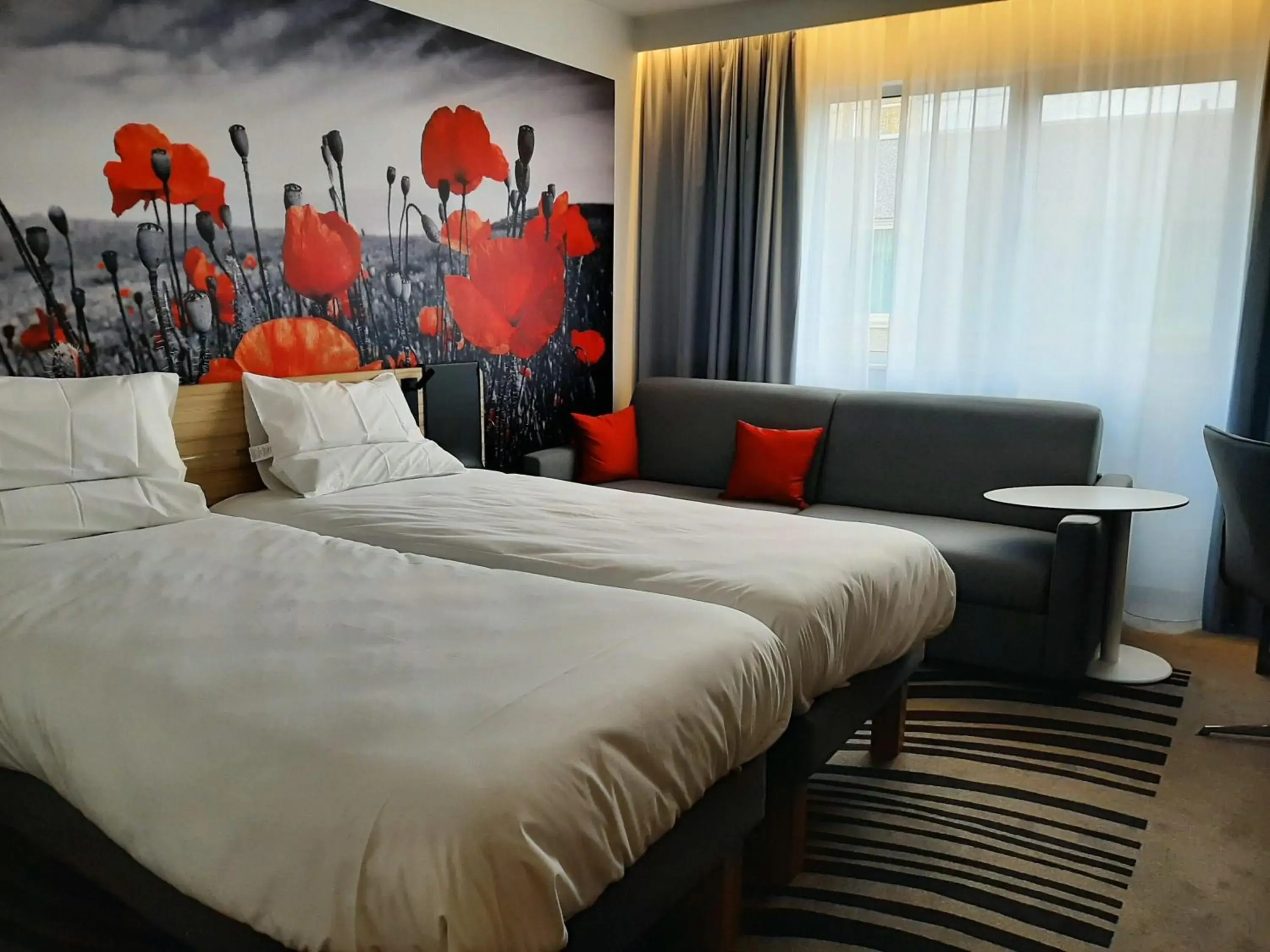 Bedroom, Bed in Novotel Ieper Centrum Bedroom, Bed in Novotel Ieper Centrum