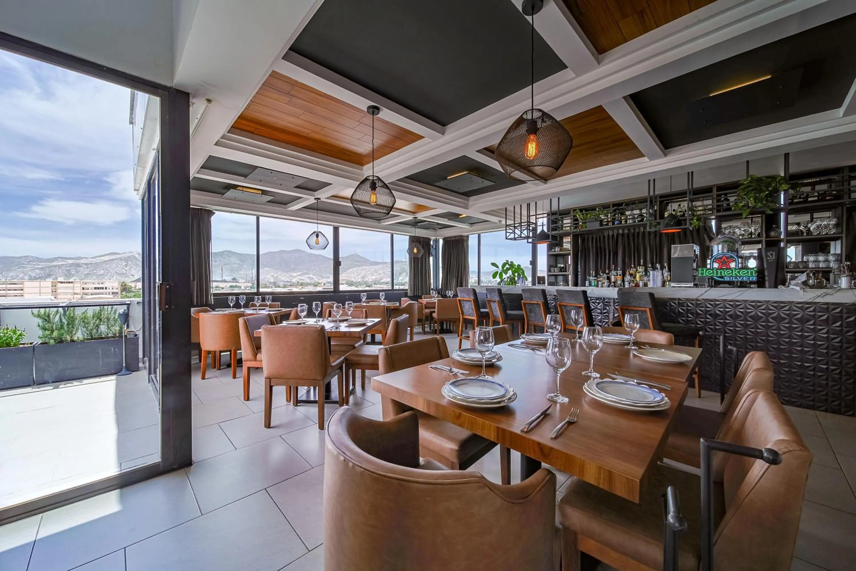 Restaurant/places to eat in Hotel Nuve Torreón
