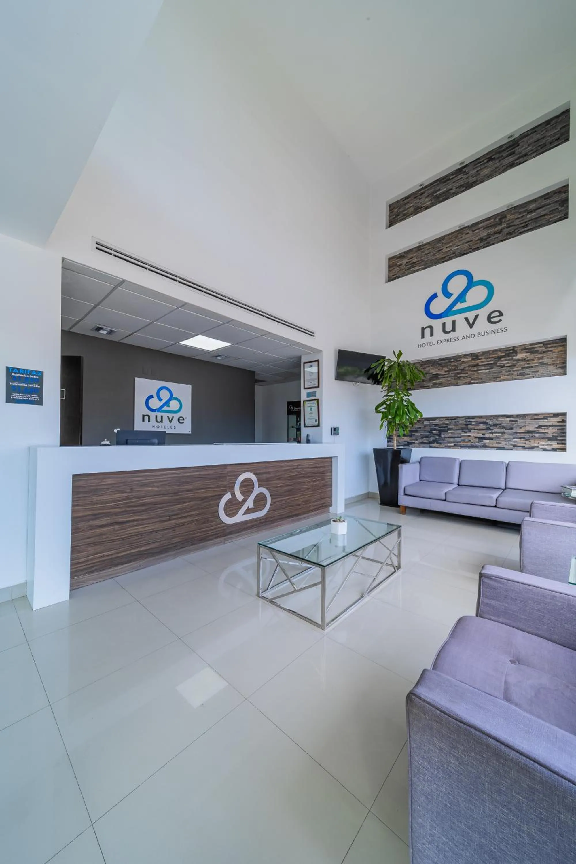 Lobby or reception in Hotel Nuve Torreón