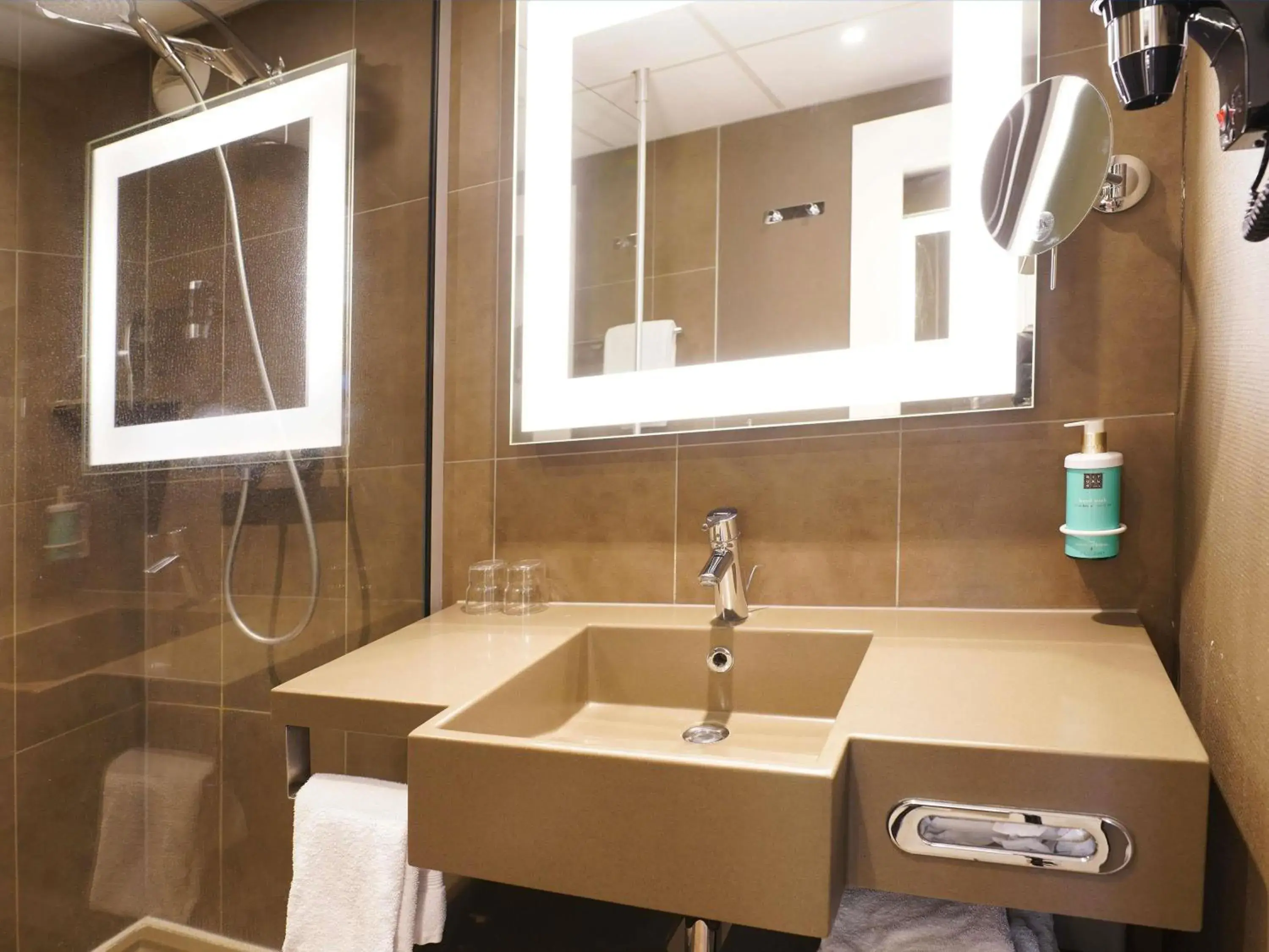 Bedroom in Novotel Antwerpen - Ekeren Bedroom in Novotel Antwerpen - Ekeren