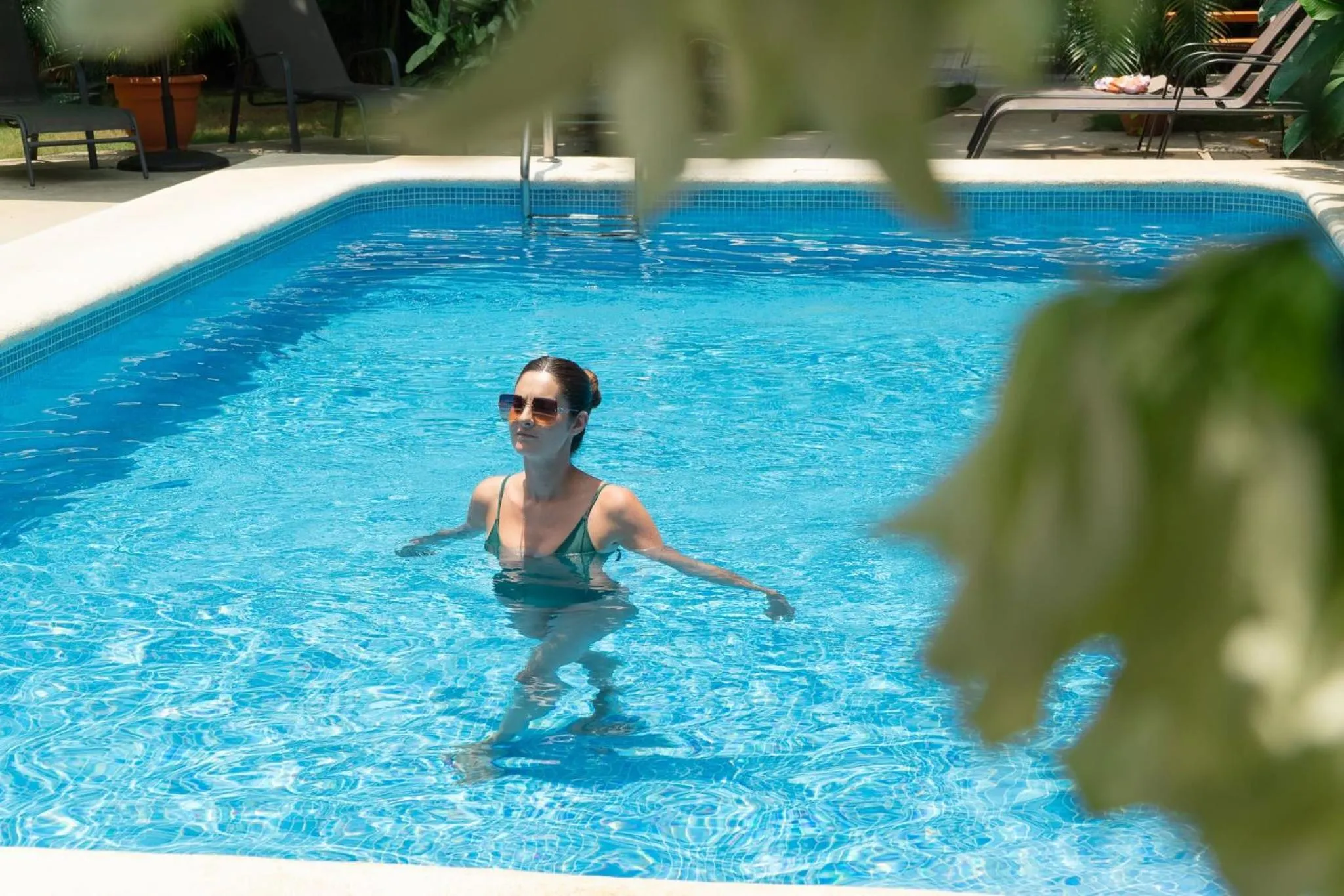 People in Wide Mouth Frog Quepos