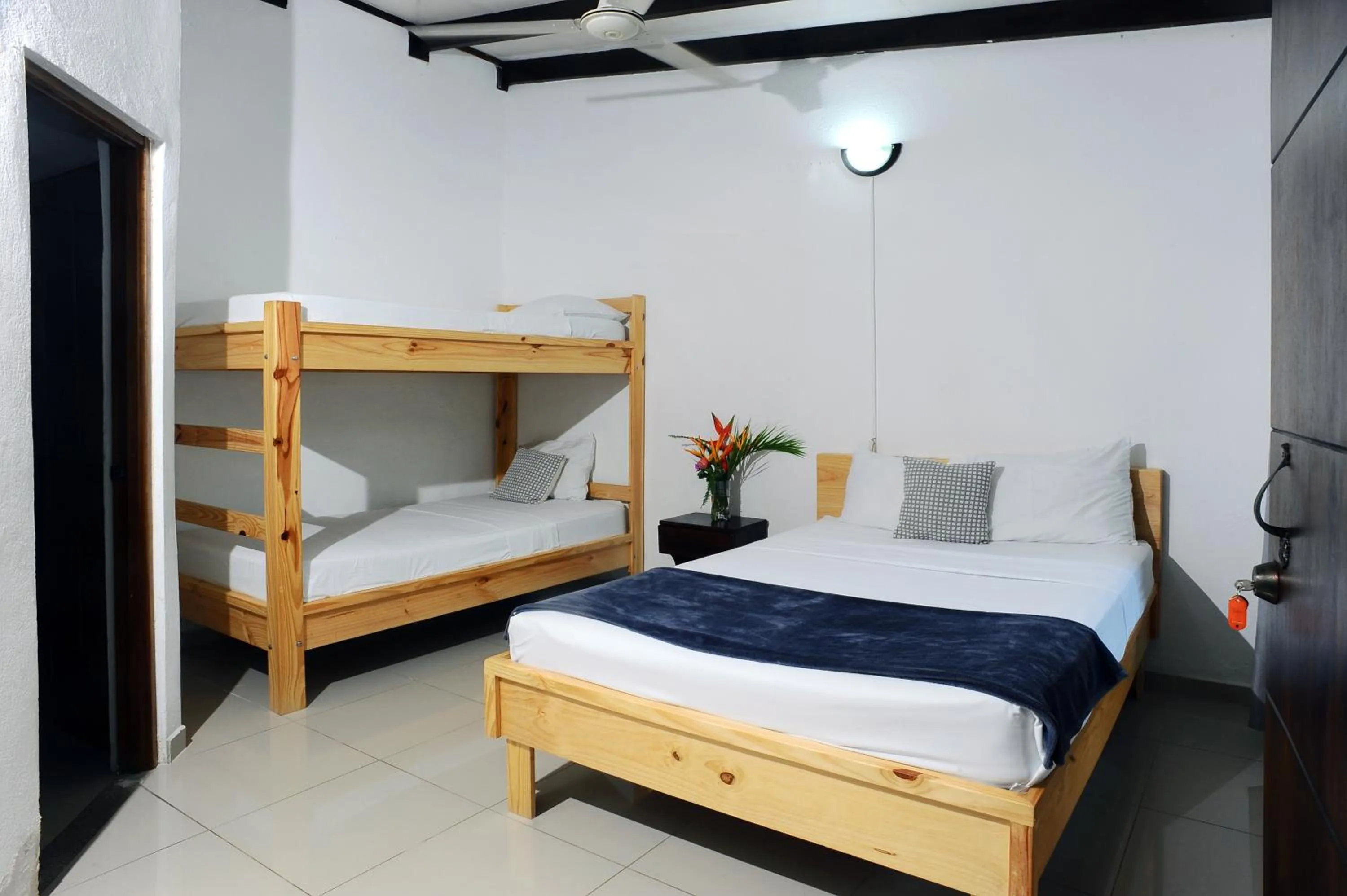 Bed in Wide Mouth Frog Quepos