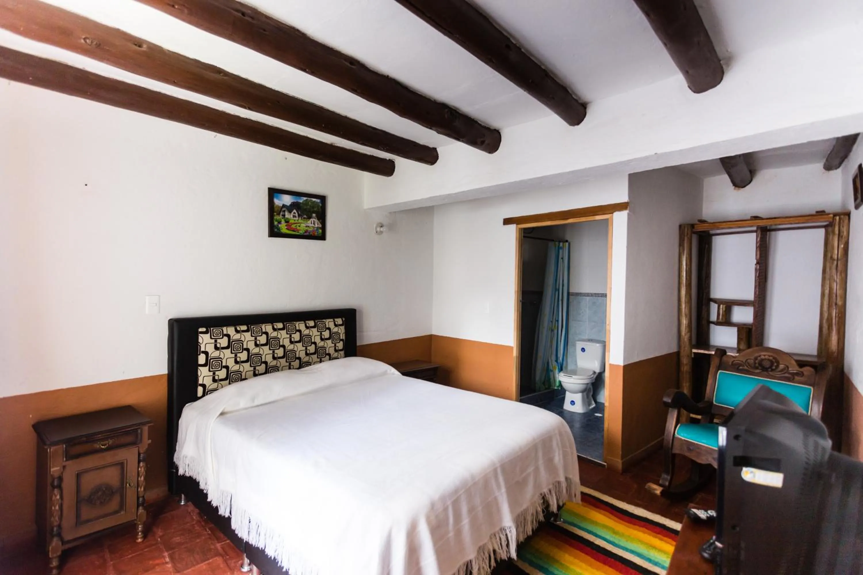 Photo of the whole room, Bed in La Posada Pyg