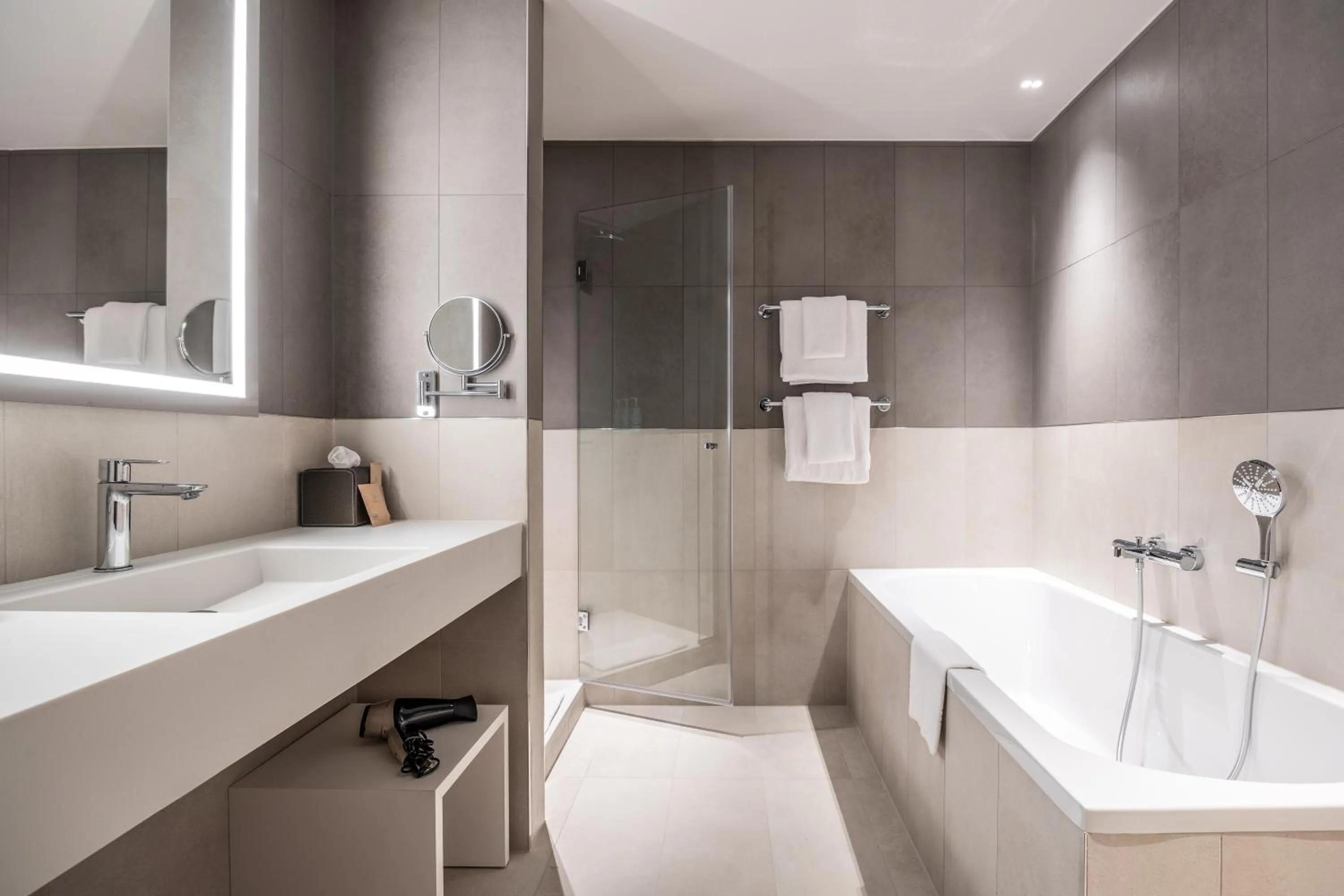 Bathroom in Novotel Brugge Centrum