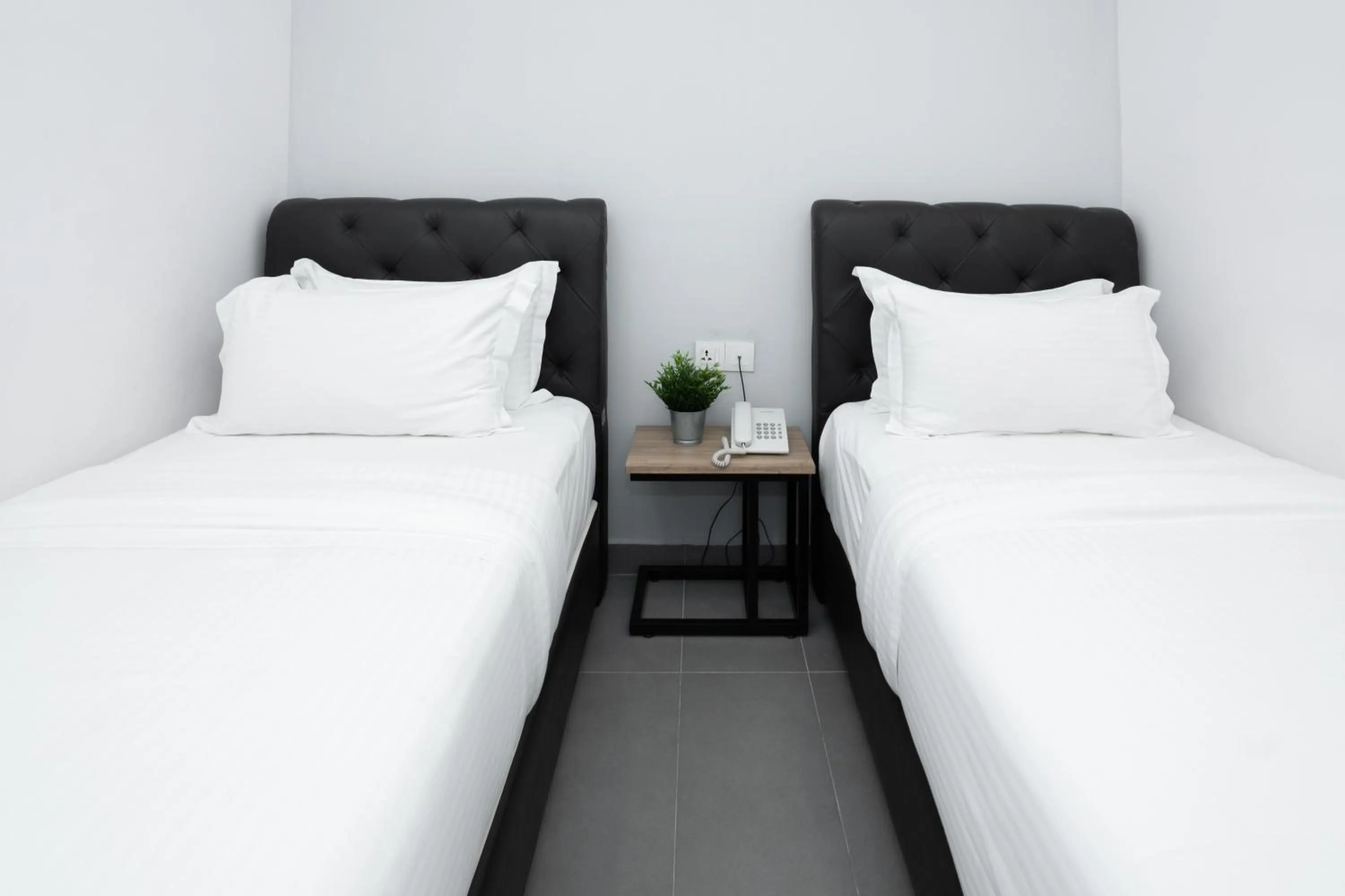 Bedroom, Bed in B Lot Hotel