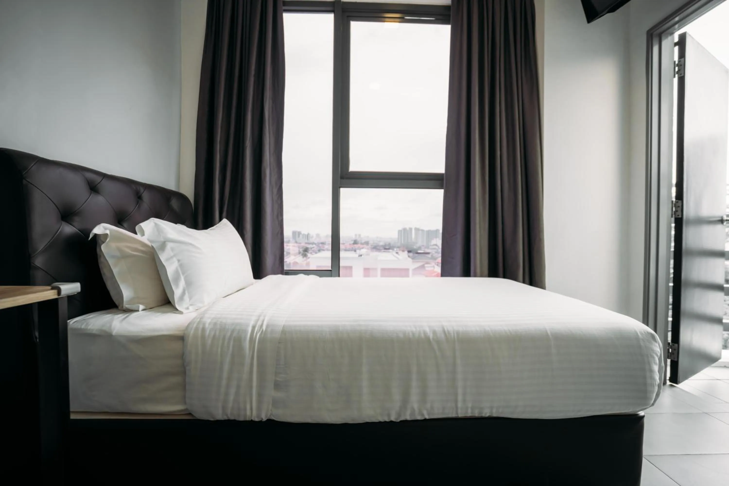 Bedroom, Bed in B Lot Hotel