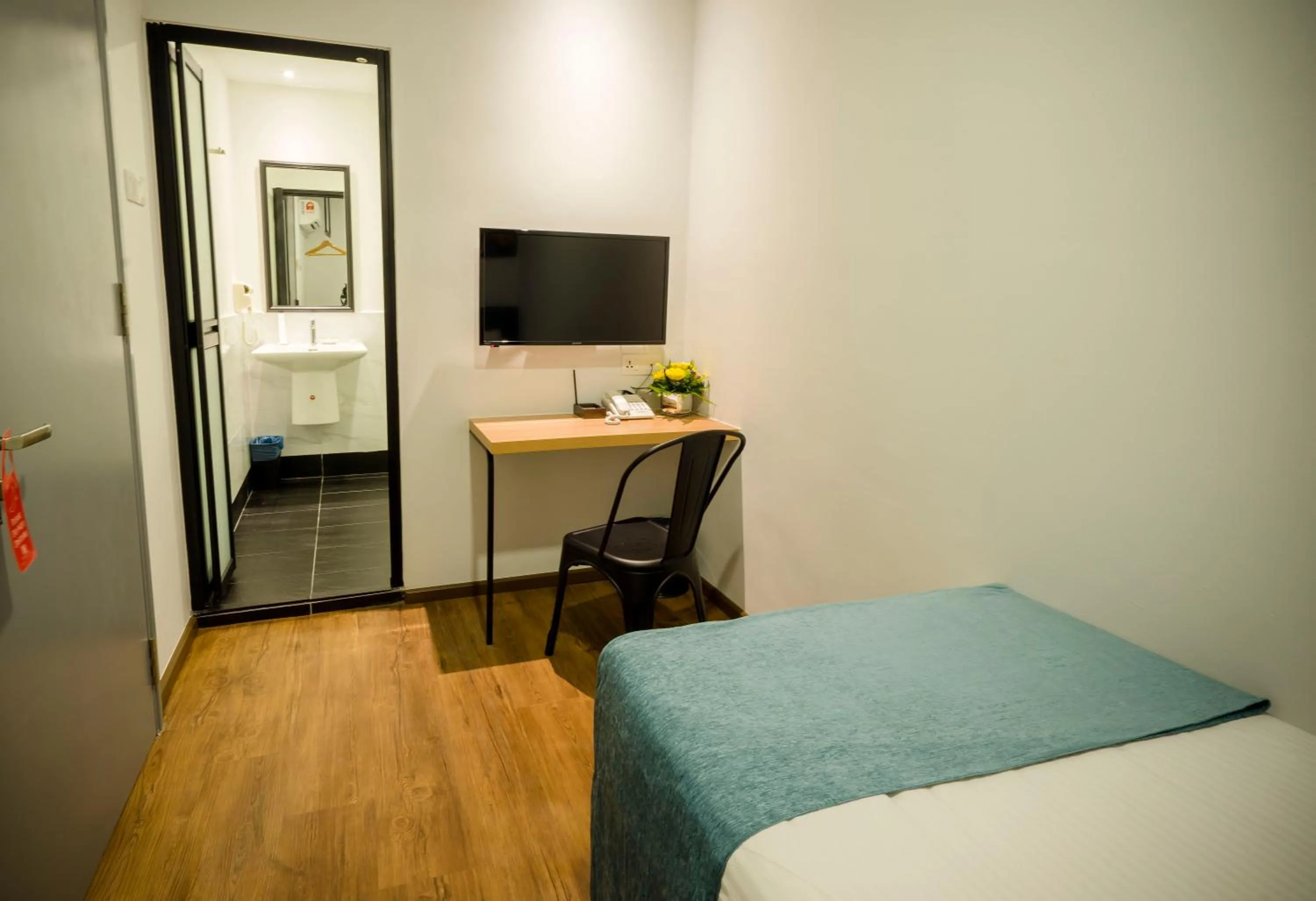 Photo of the whole room, Bed in H Boutique Hotel, Kota Damansara