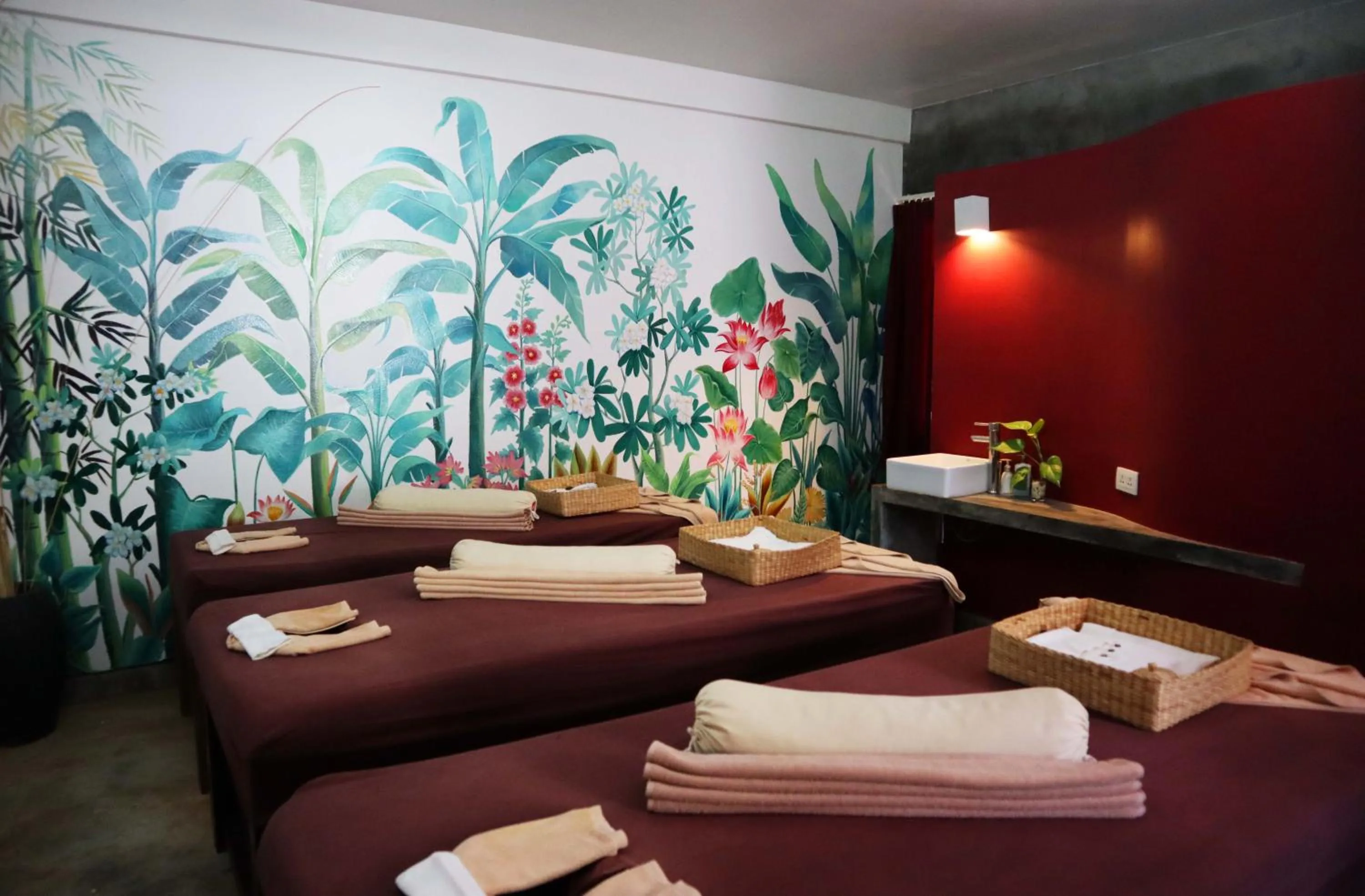 Spa and wellness centre/facilities in Sala Baï Hotel & Restaurant School