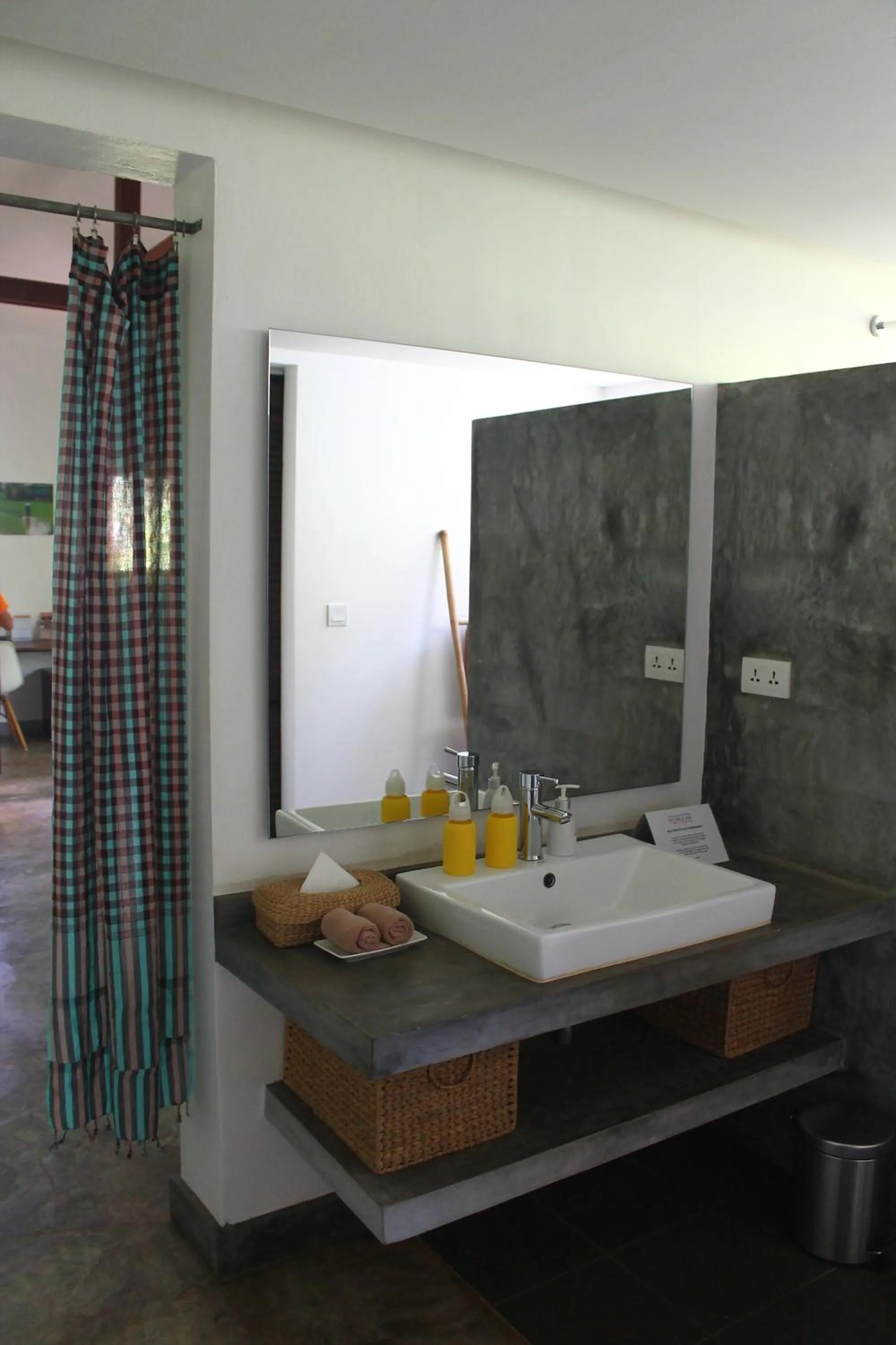 Bathroom in Sala Baï Hotel & Restaurant School