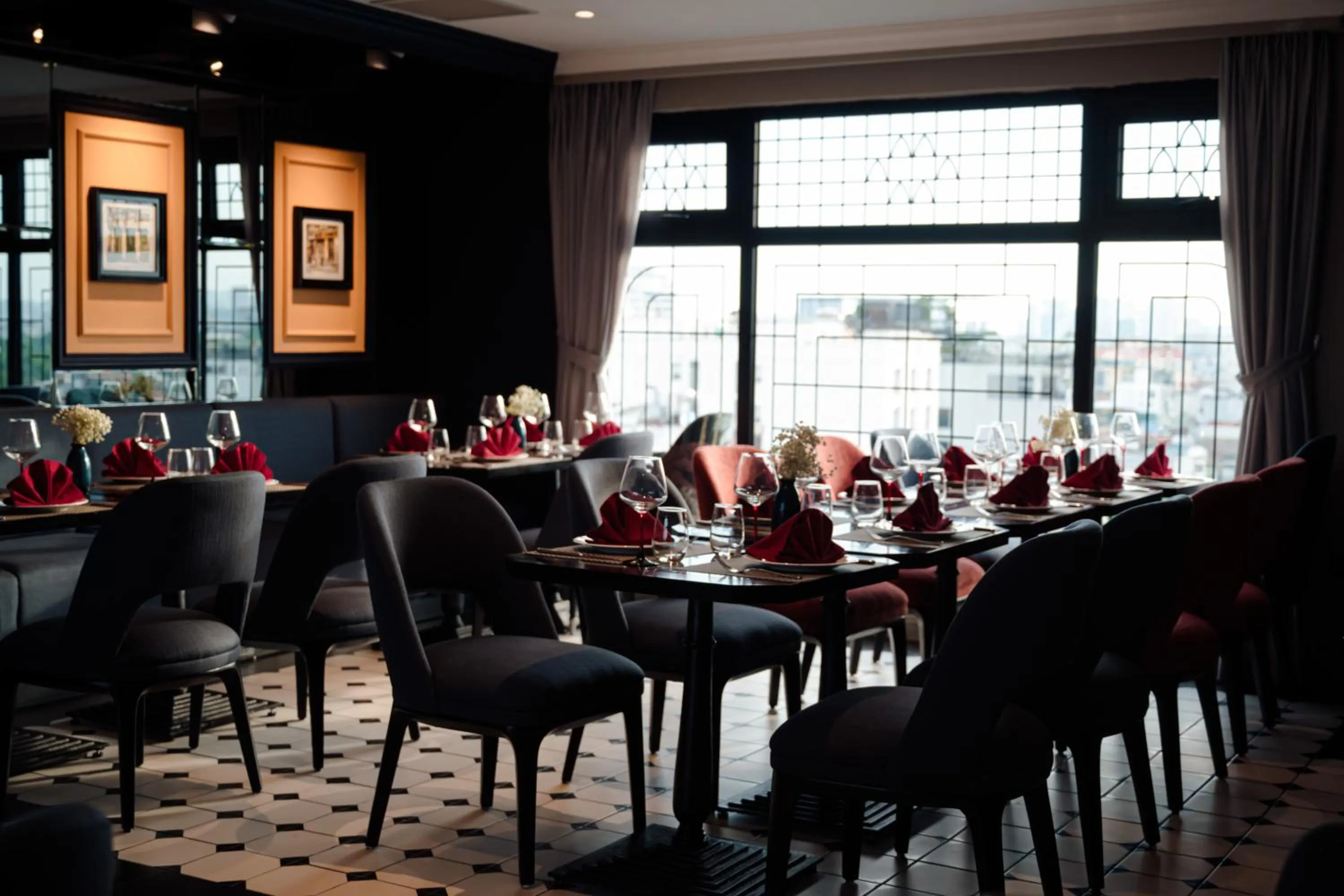 Restaurant/places to eat in Champton Hanoi Hotel