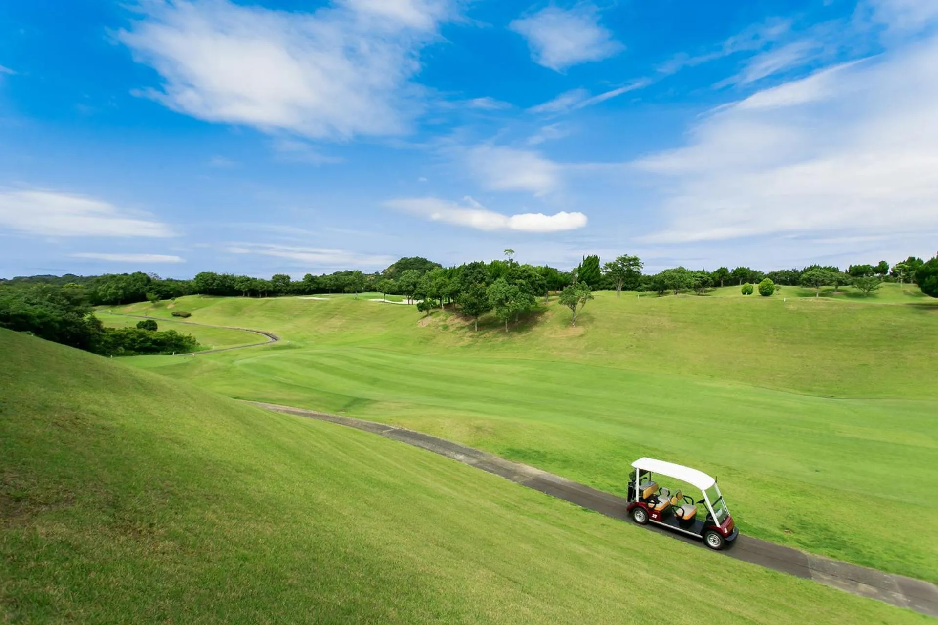 Golf in Nanki Shirahama Resort Hotel