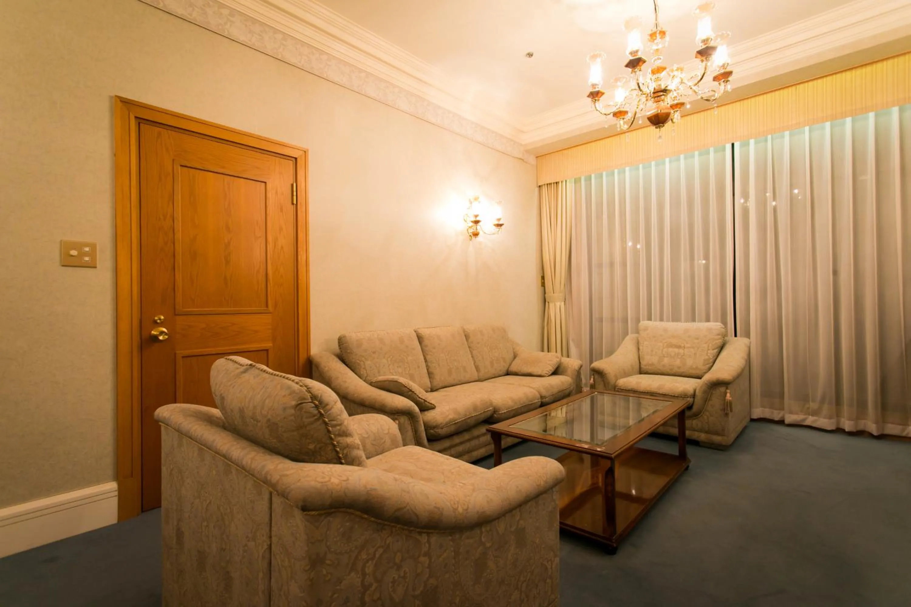 Seating Area in Nanki Shirahama Resort Hotel